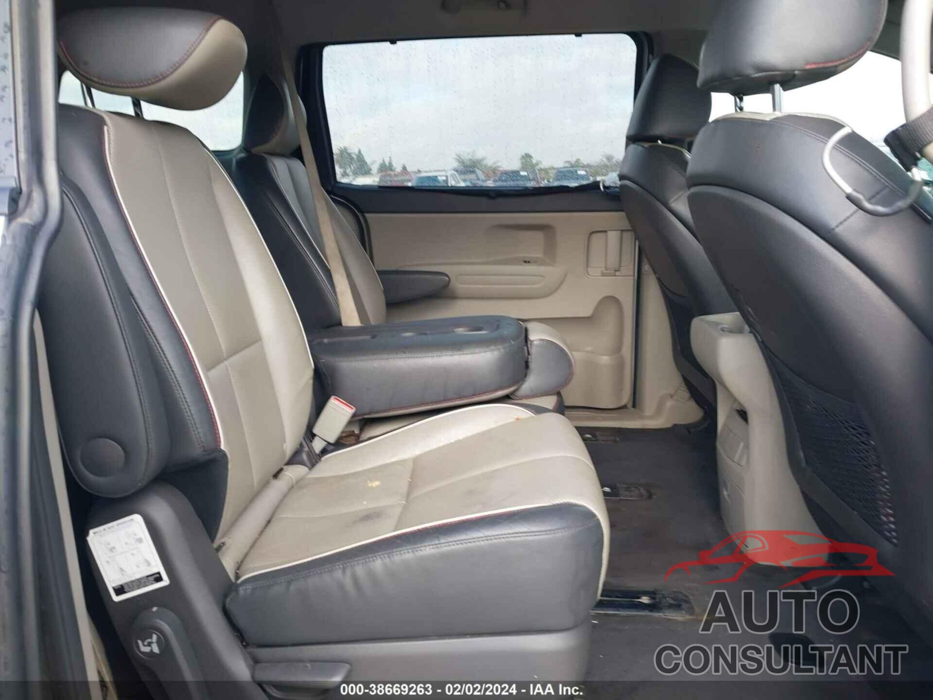 KIA SEDONA 2017 - KNDMB5C18H6254206