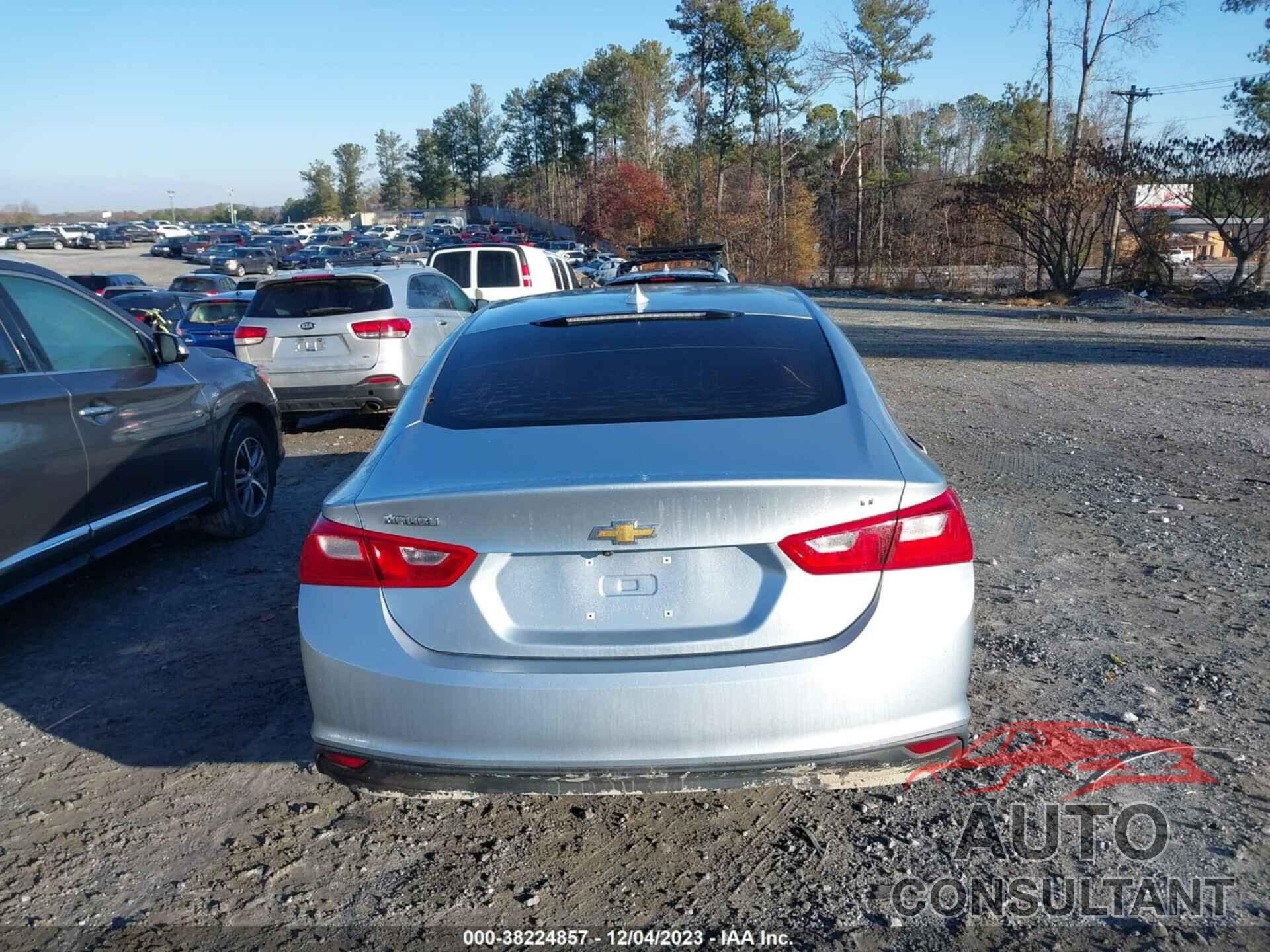 CHEVROLET MALIBU 2017 - 1G1ZE5ST7HF135670