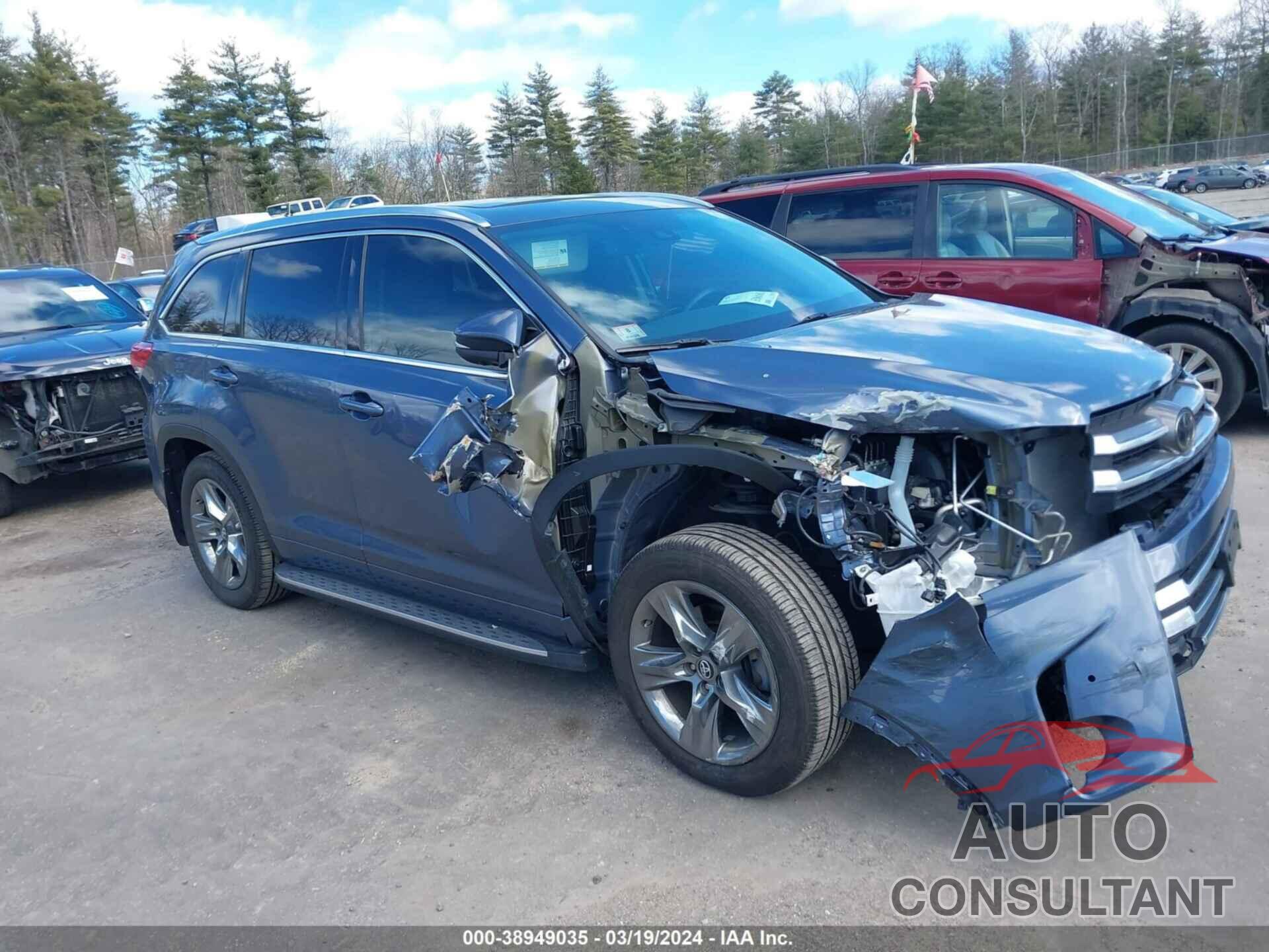 TOYOTA HIGHLANDER 2018 - 5TDDZRFH9JS855447