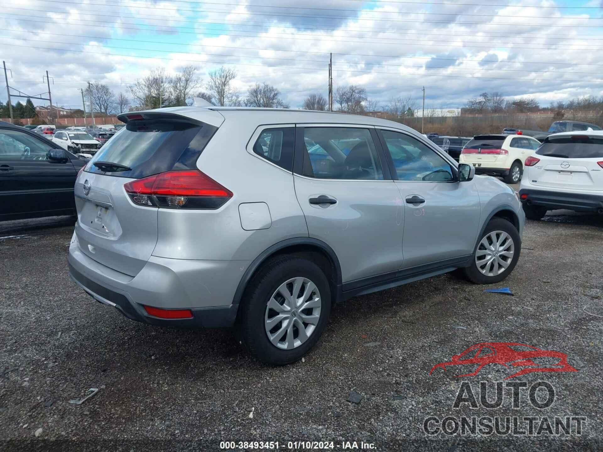 NISSAN ROGUE 2017 - KNMAT2MT5HP556979