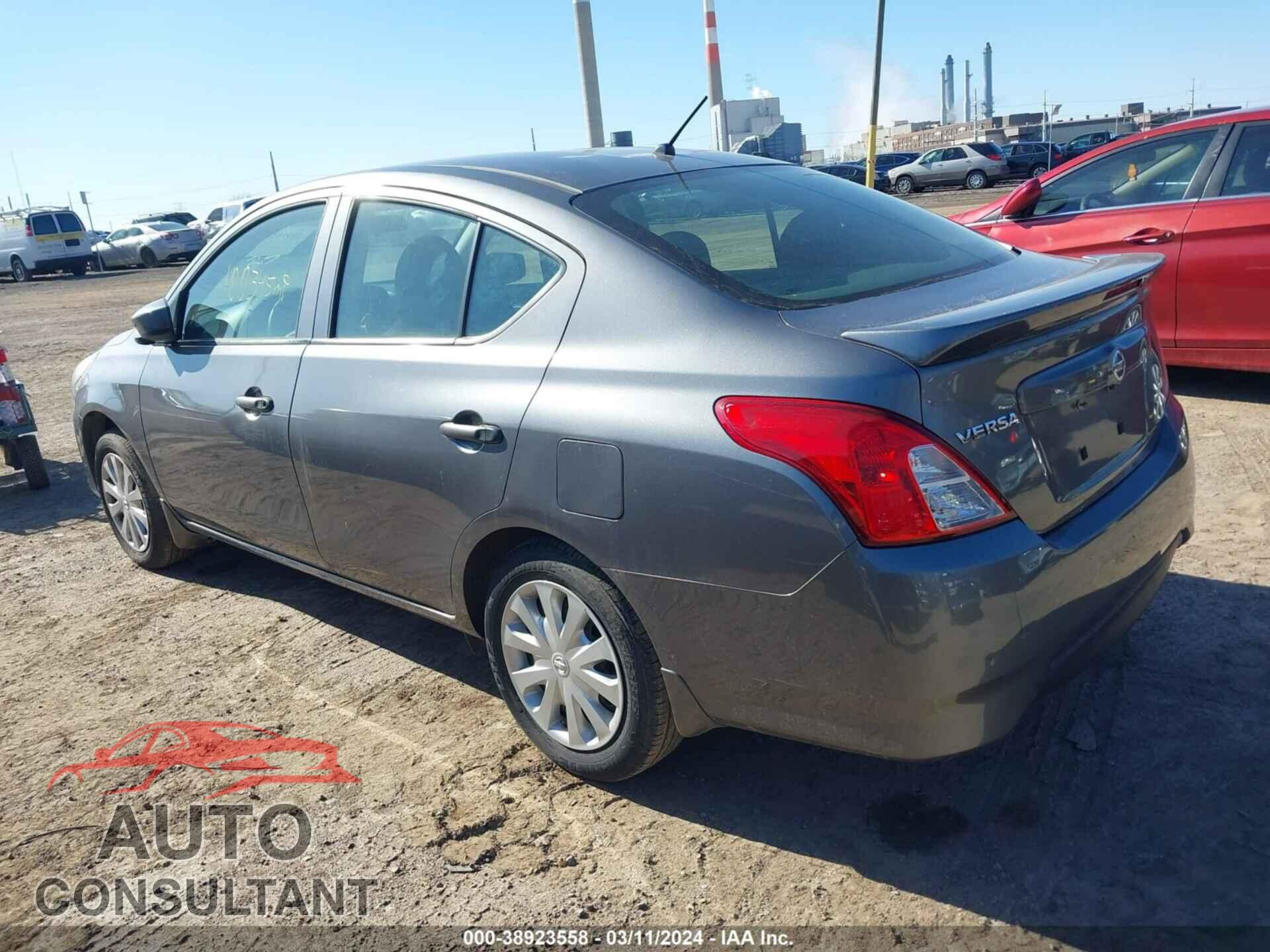 NISSAN VERSA 2017 - 3N1CN7AP3HL906857