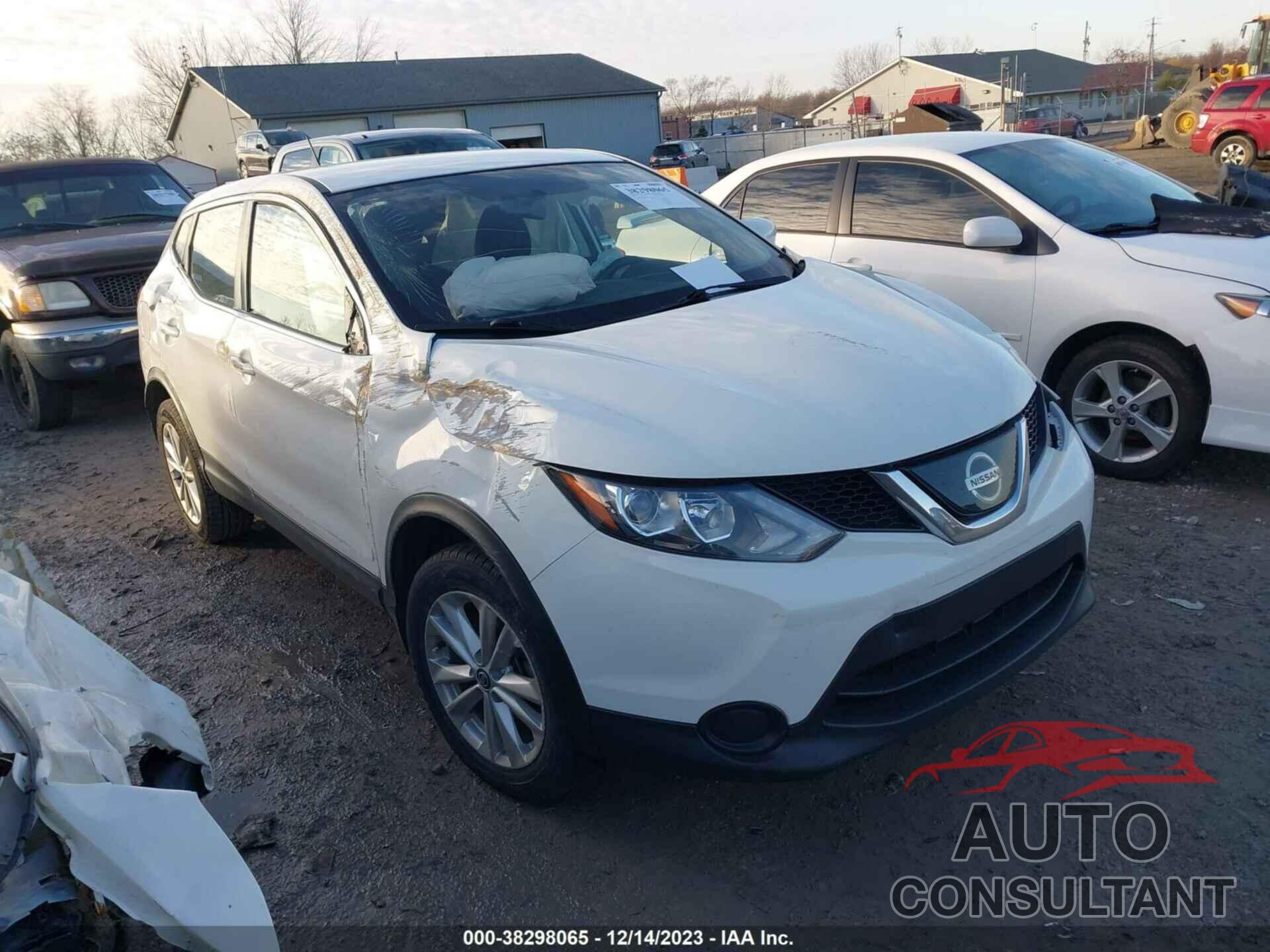 NISSAN ROGUE SPORT 2019 - JN1BJ1CP0KW244464