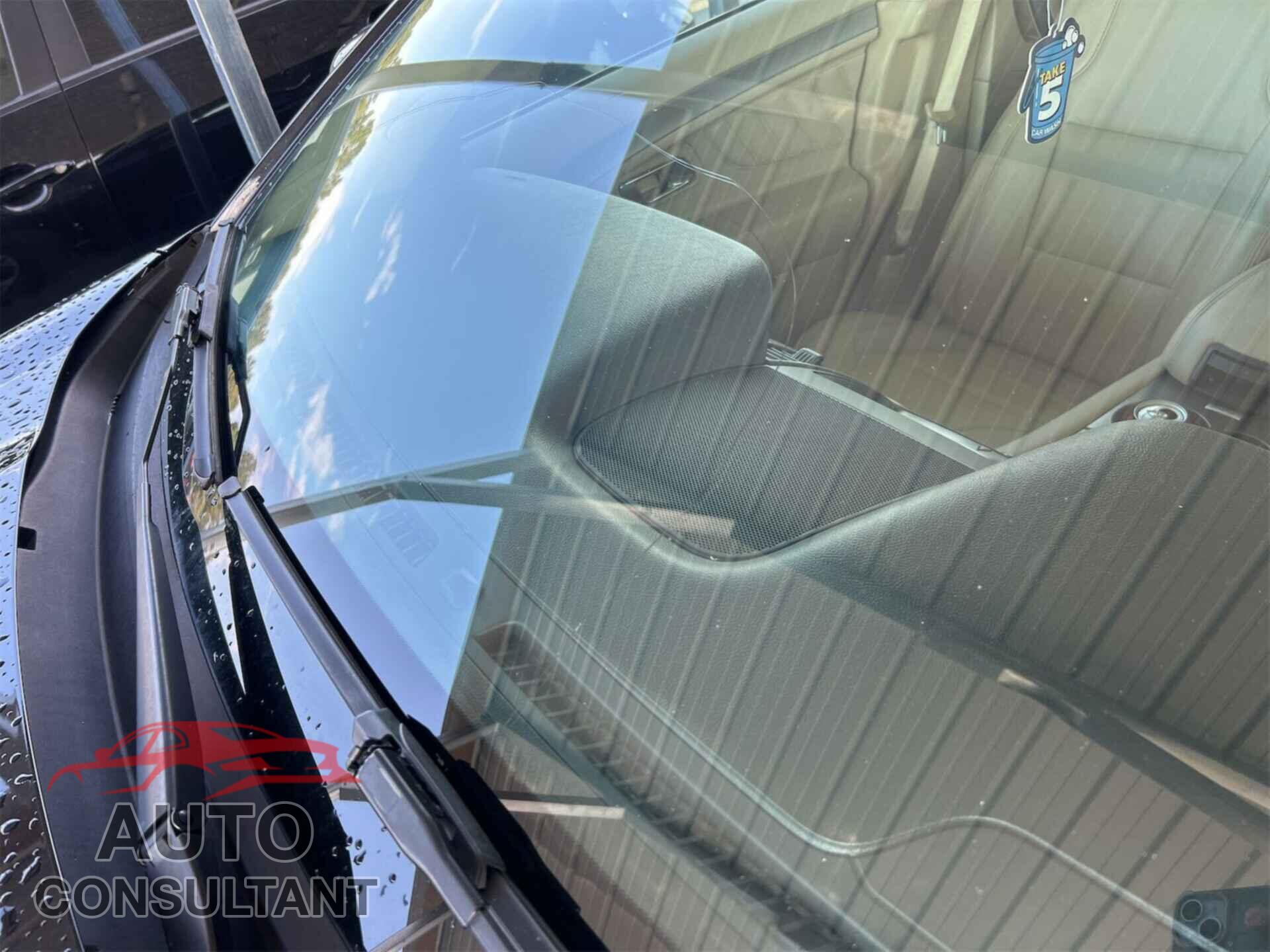 FORD TAURUS 2018 - 1FAHP2H89JG126098