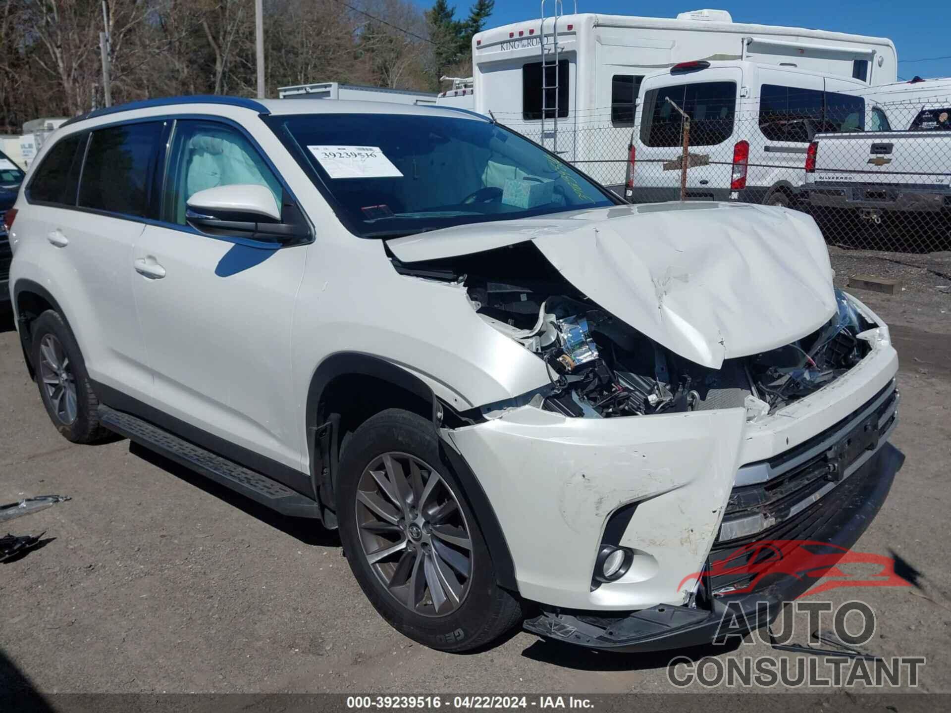 TOYOTA HIGHLANDER 2019 - 5TDJZRFH2KS588124