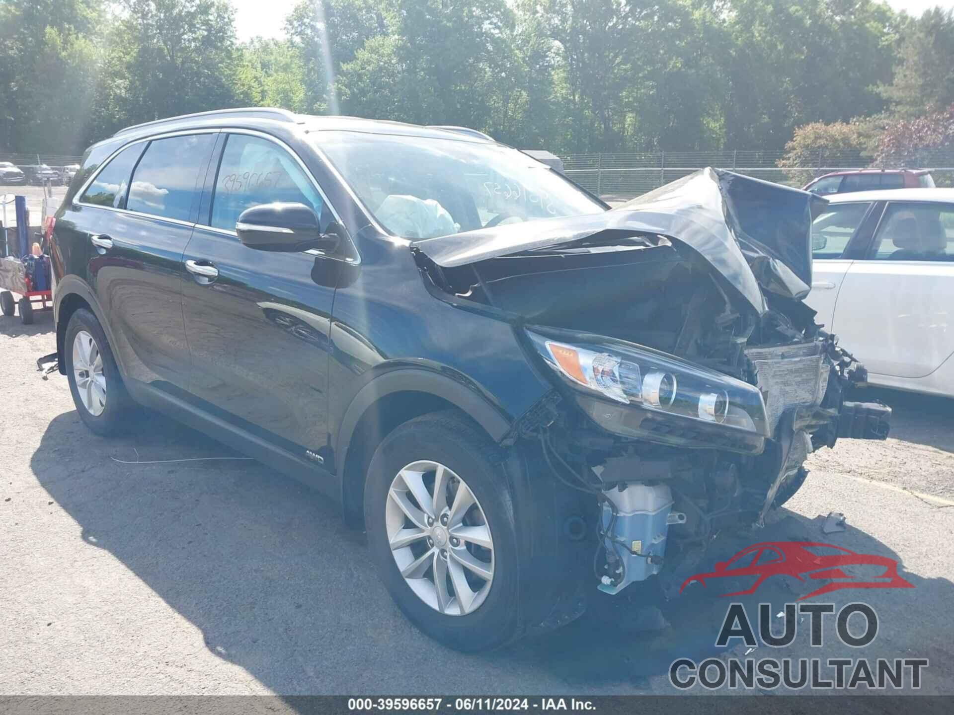 KIA SORENTO 2018 - 5XYPGDA30JG412313