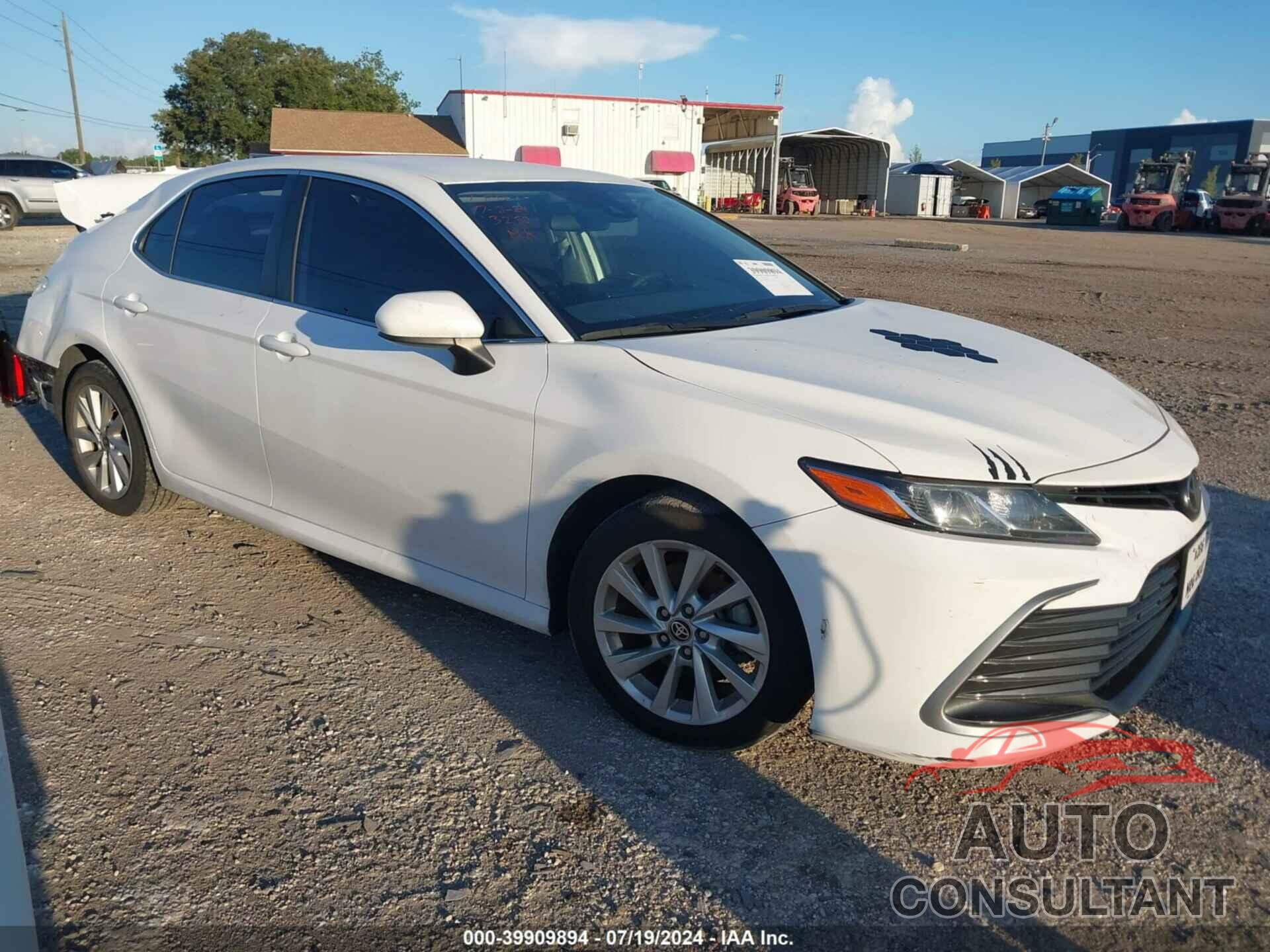 TOYOTA CAMRY 2021 - 4T1C11AK8MU473252