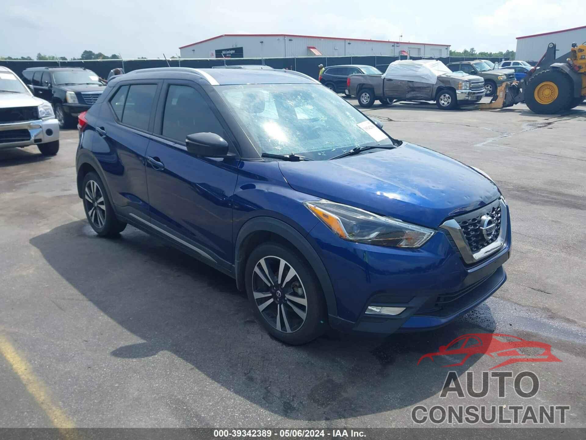 NISSAN KICKS 2018 - 3N1CP5CU5JL520416