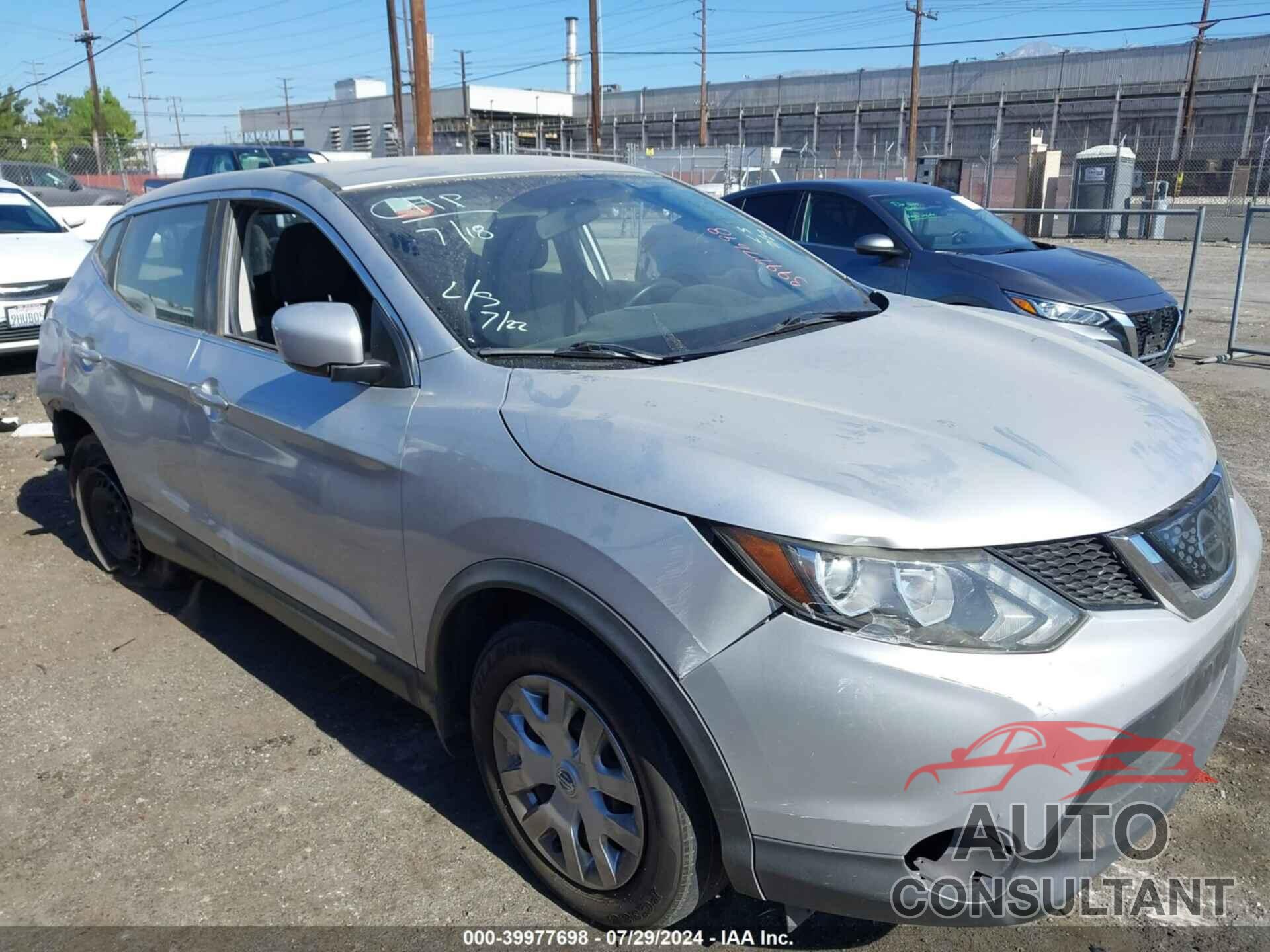 NISSAN ROGUE SPORT 2018 - JN1BJ1CP0JW162619