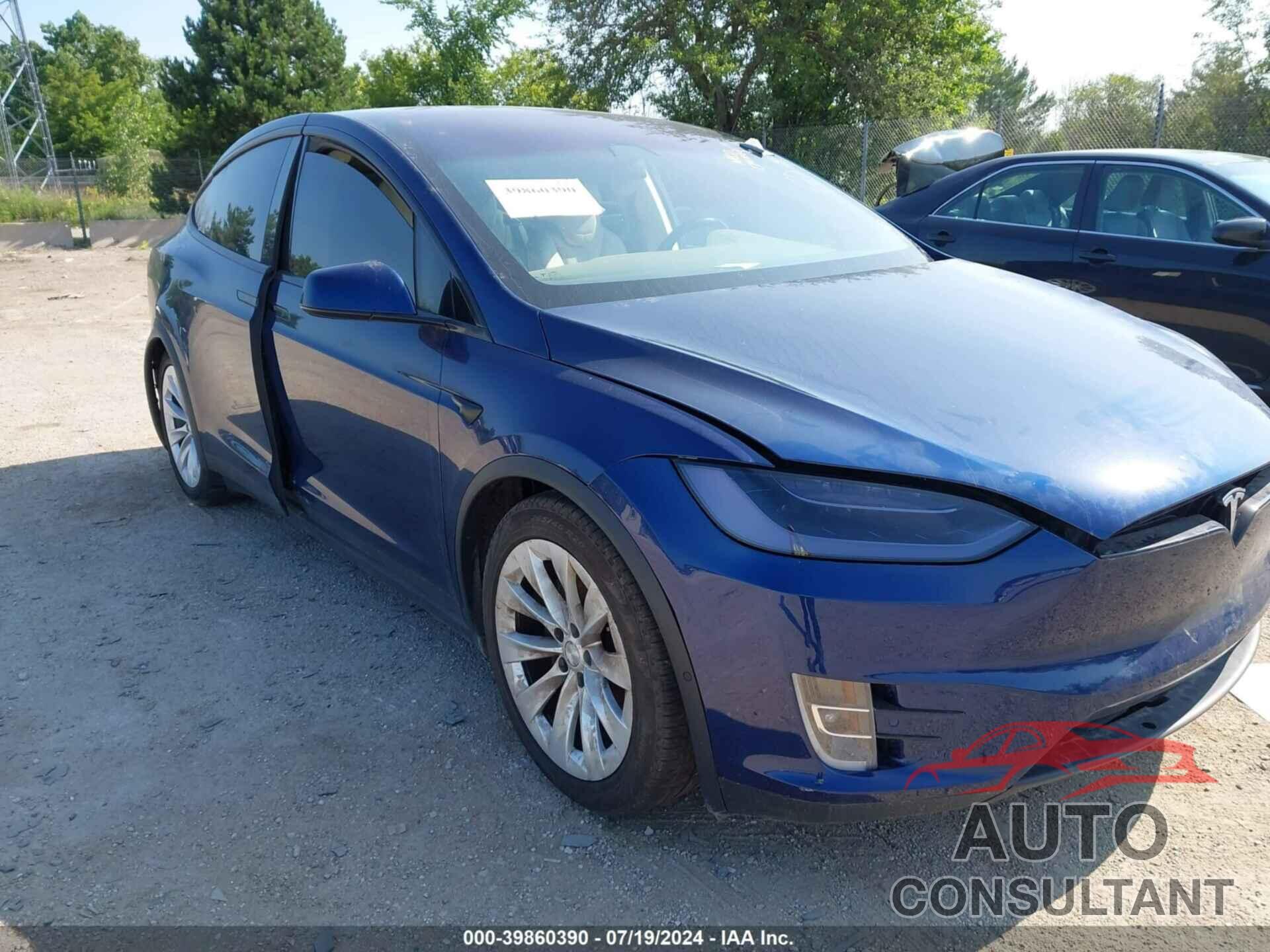 TESLA MODEL X 2018 - 5YJXCDE26JF125904