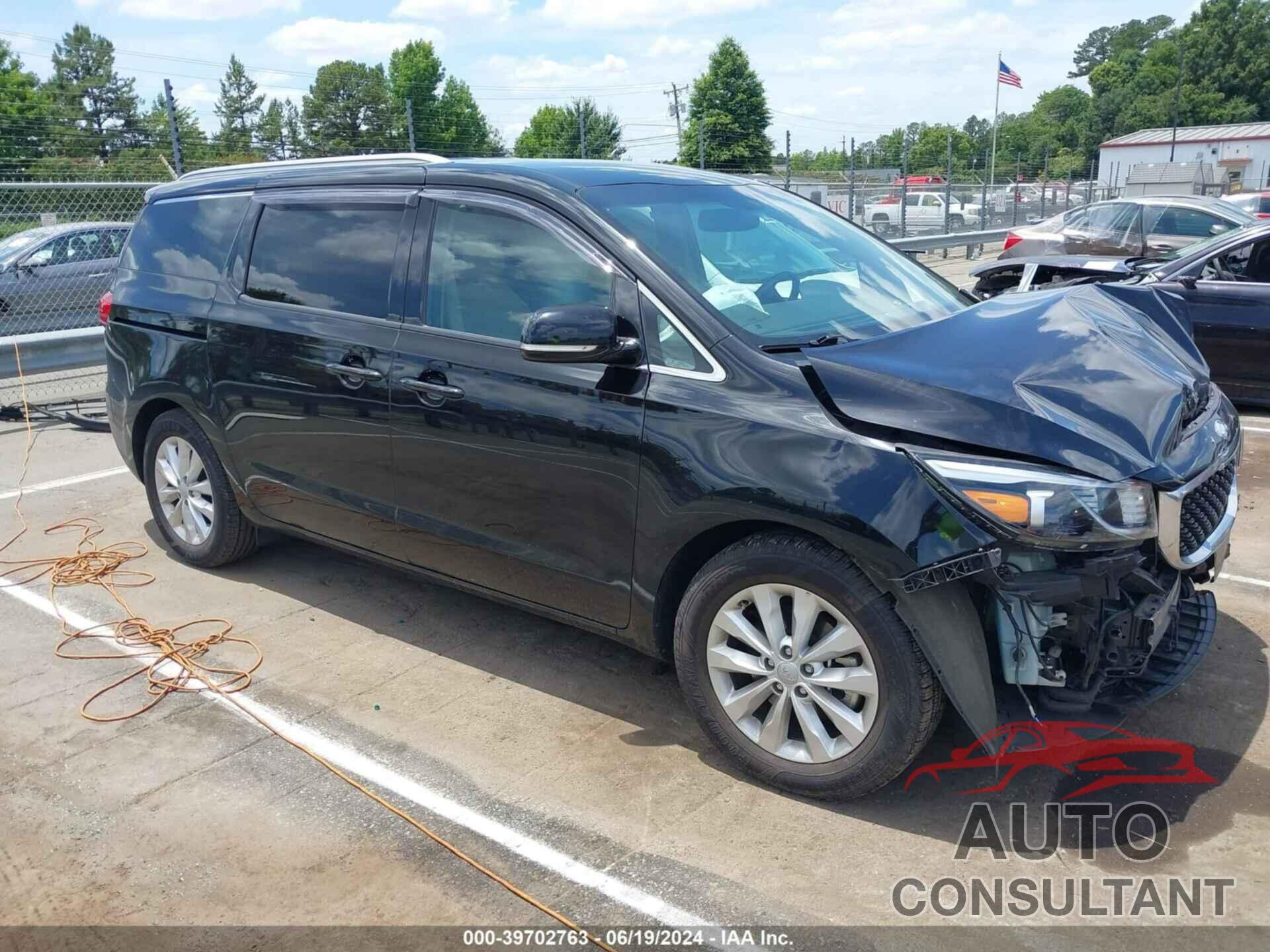 KIA SEDONA 2017 - KNDMC5C17H6335081