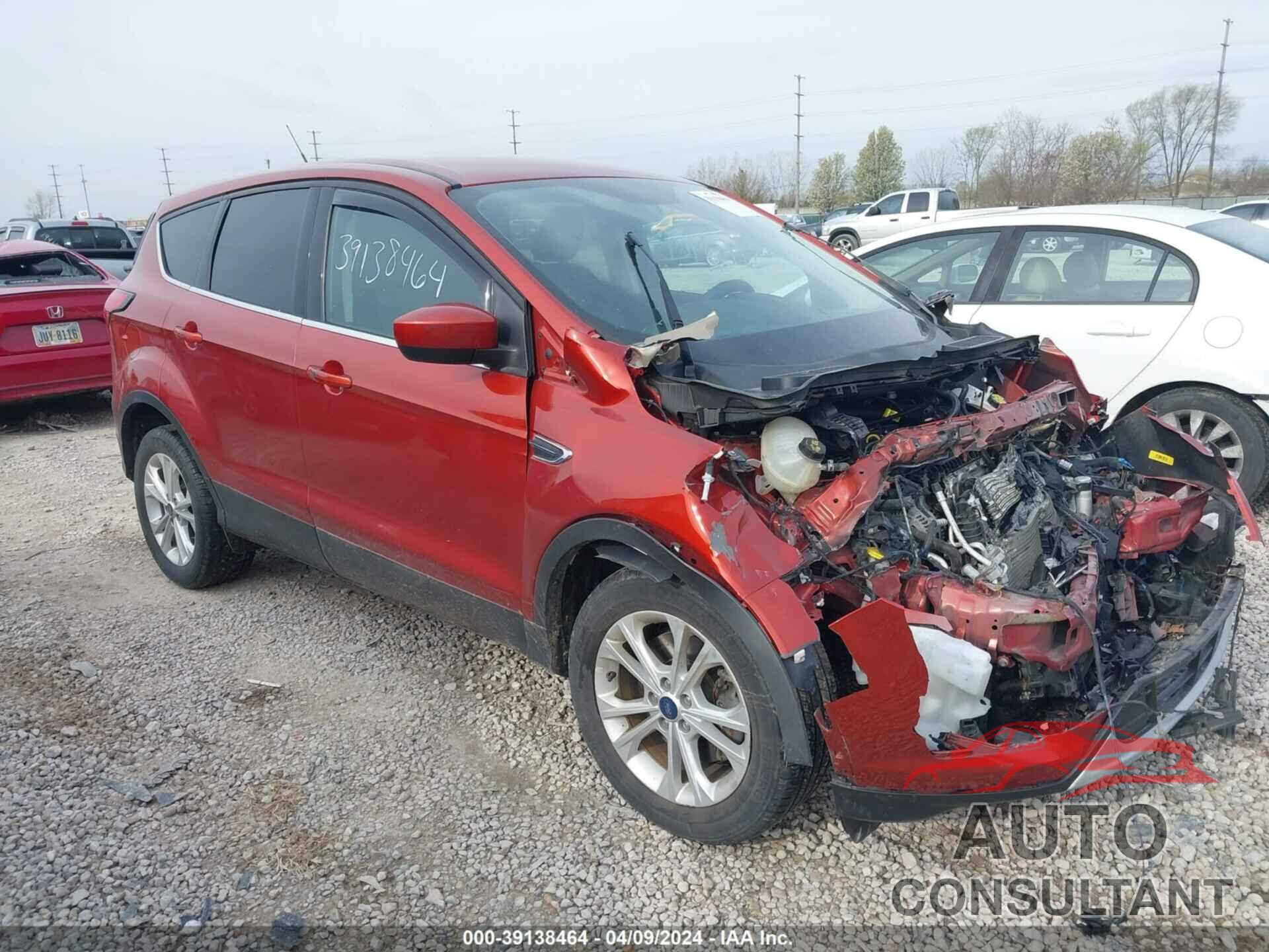 FORD ESCAPE 2019 - 1FMCU9GD6KUA15186