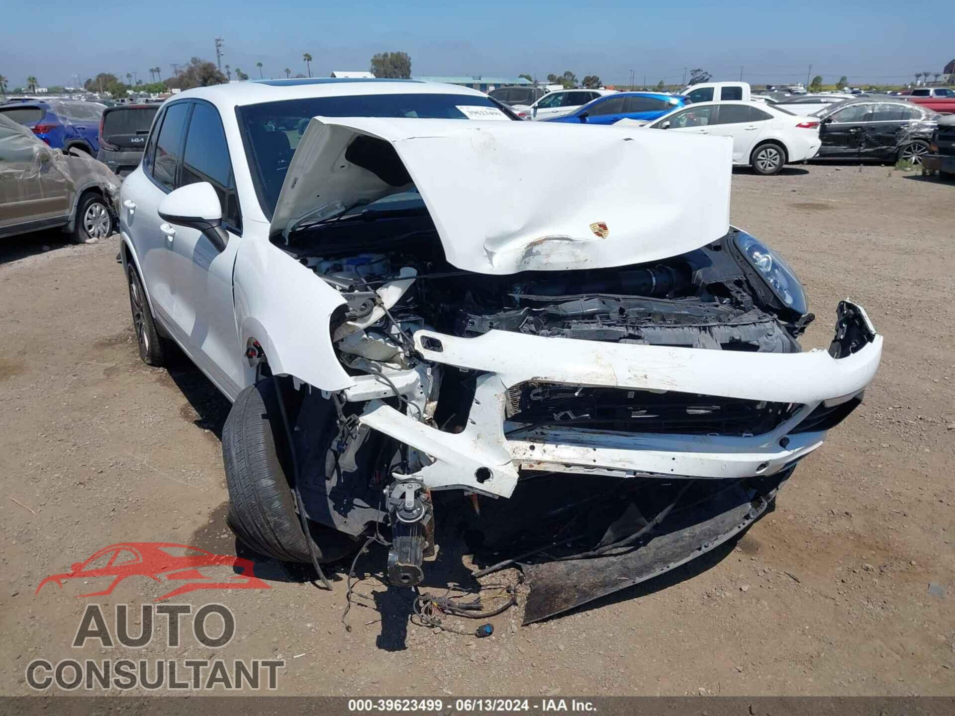 PORSCHE CAYENNE 2017 - WP1AA2A24HKA81225