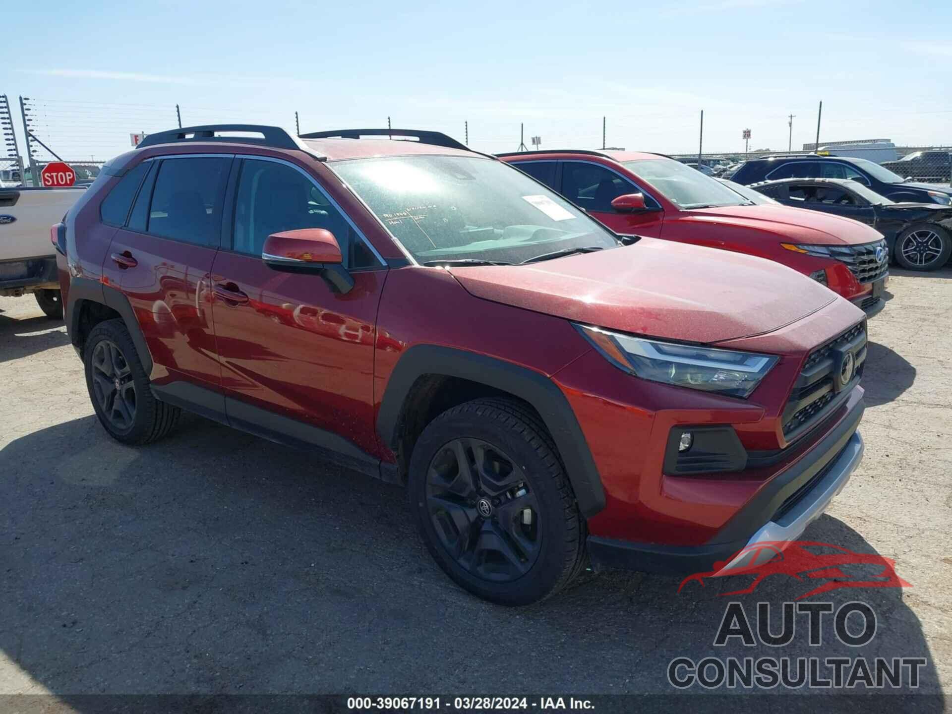 TOYOTA RAV4 2023 - 2T3J1RFV2PW332262