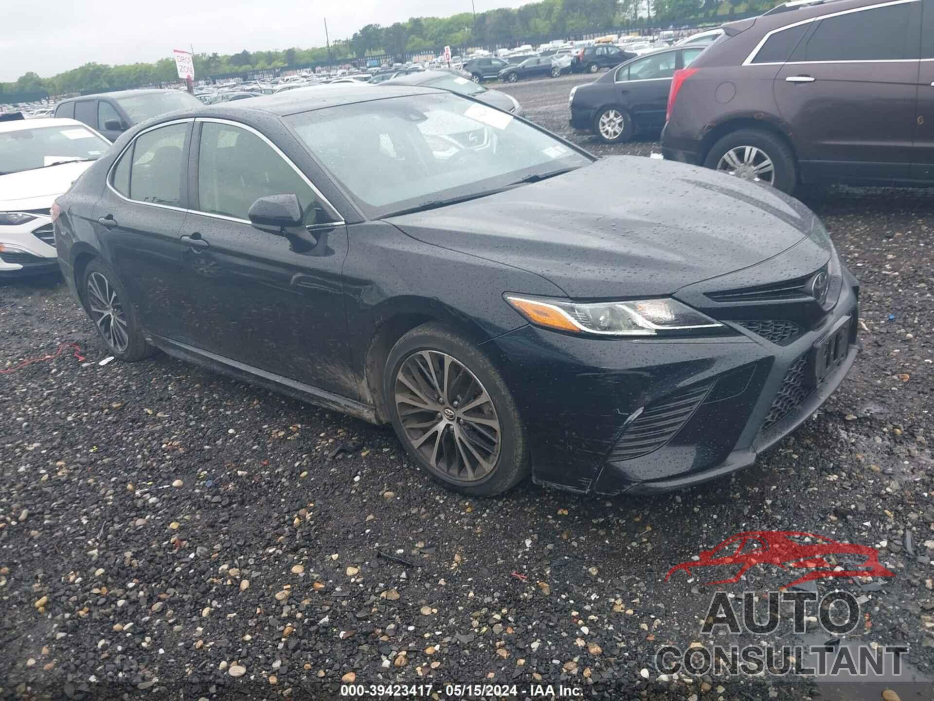 TOYOTA CAMRY 2018 - JTNB11HK5J3004199