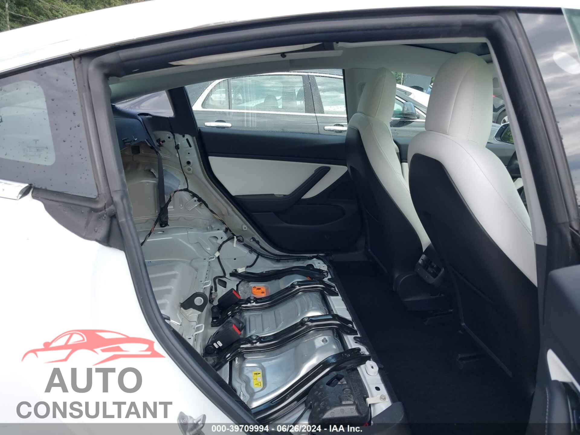 TESLA MODEL 3 2018 - 5YJ3E1EB1JF101131