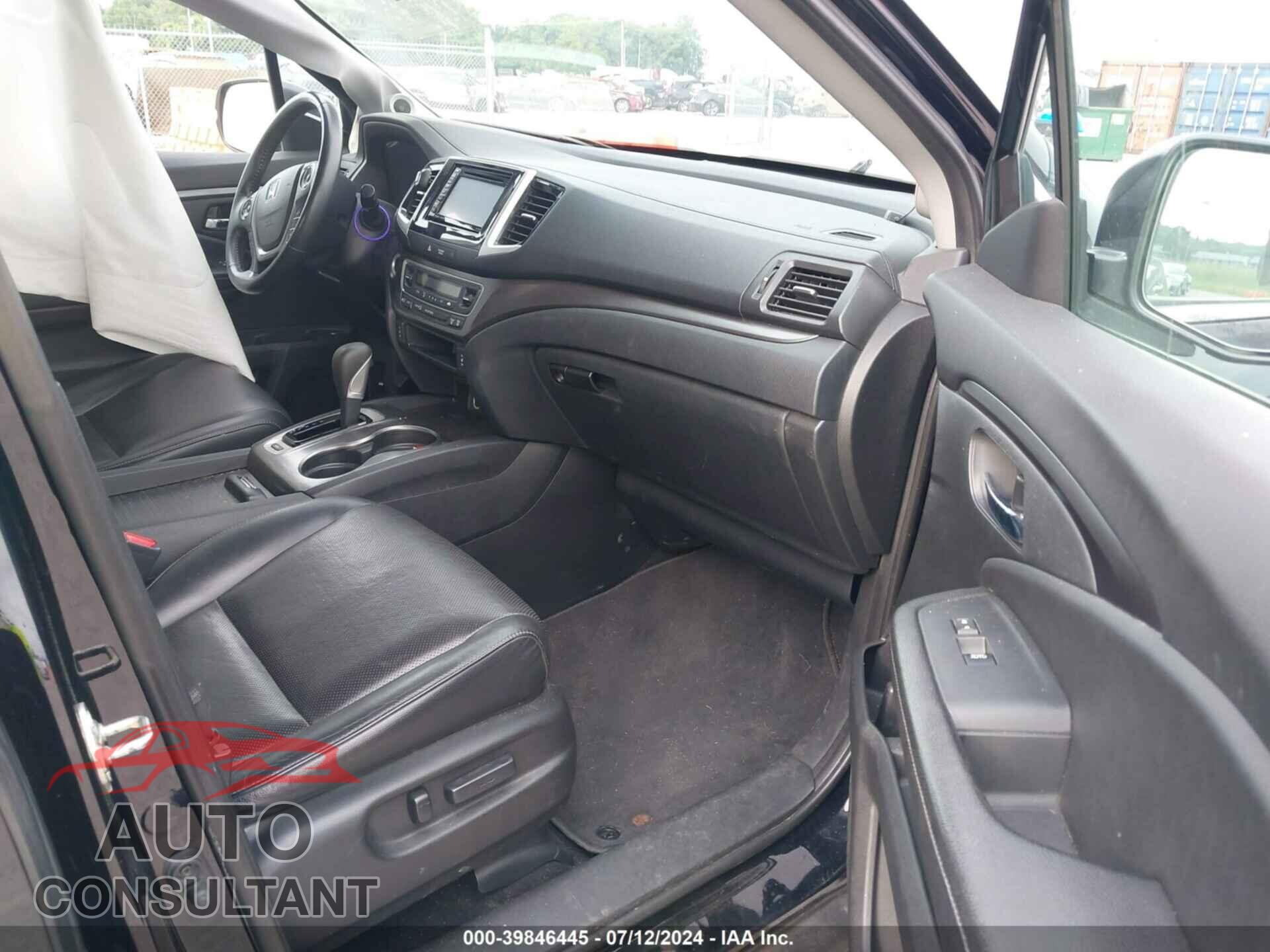 HONDA RIDGELINE 2017 - 5FPYK2F52HB002364