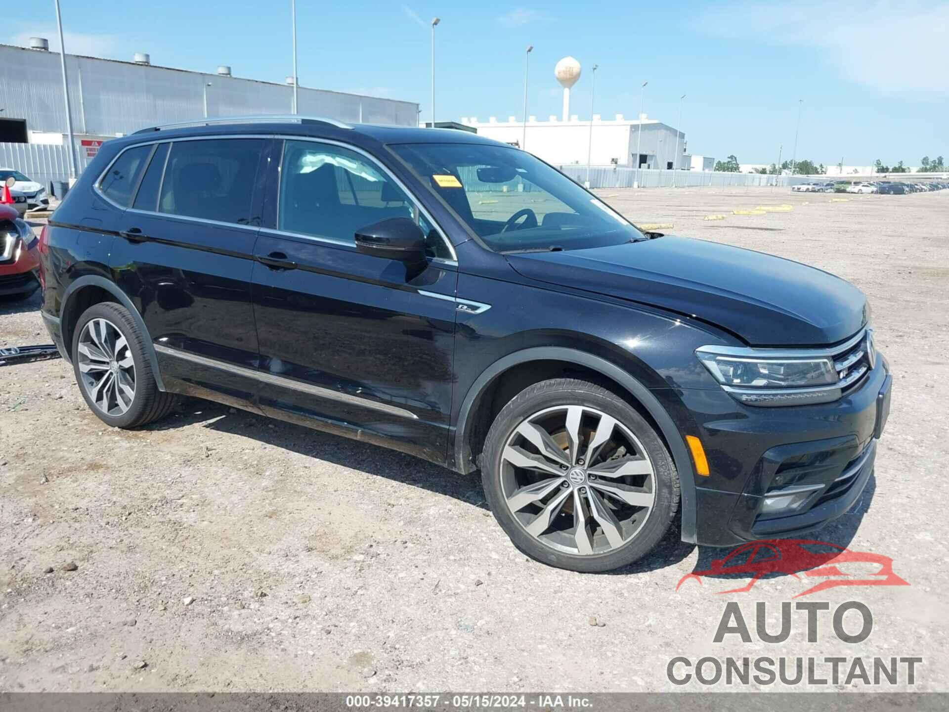 VOLKSWAGEN TIGUAN 2018 - 3VV5B7AX3JM133131