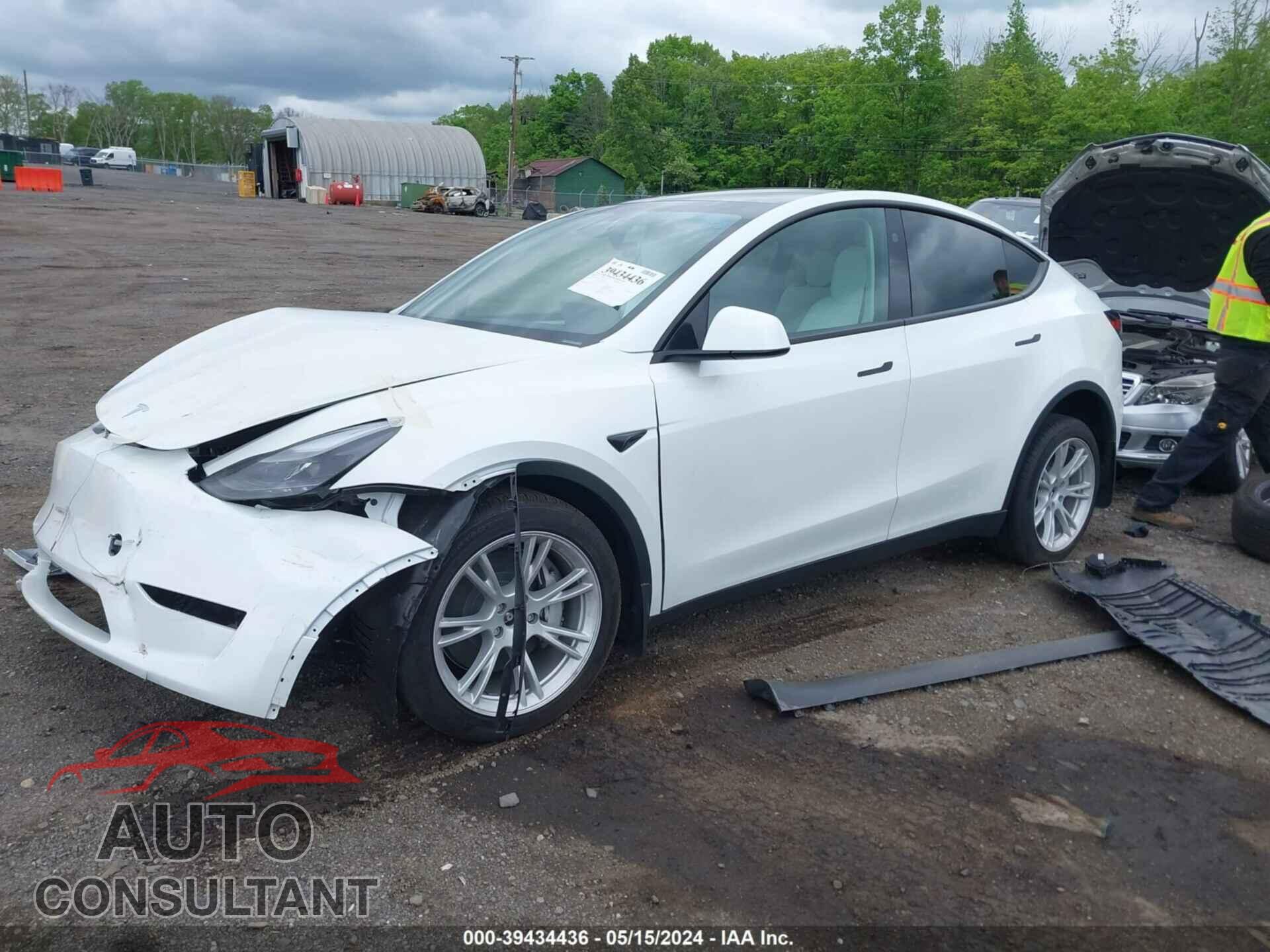 TESLA MODEL Y 2023 - 7SAYGDEEXPF799455