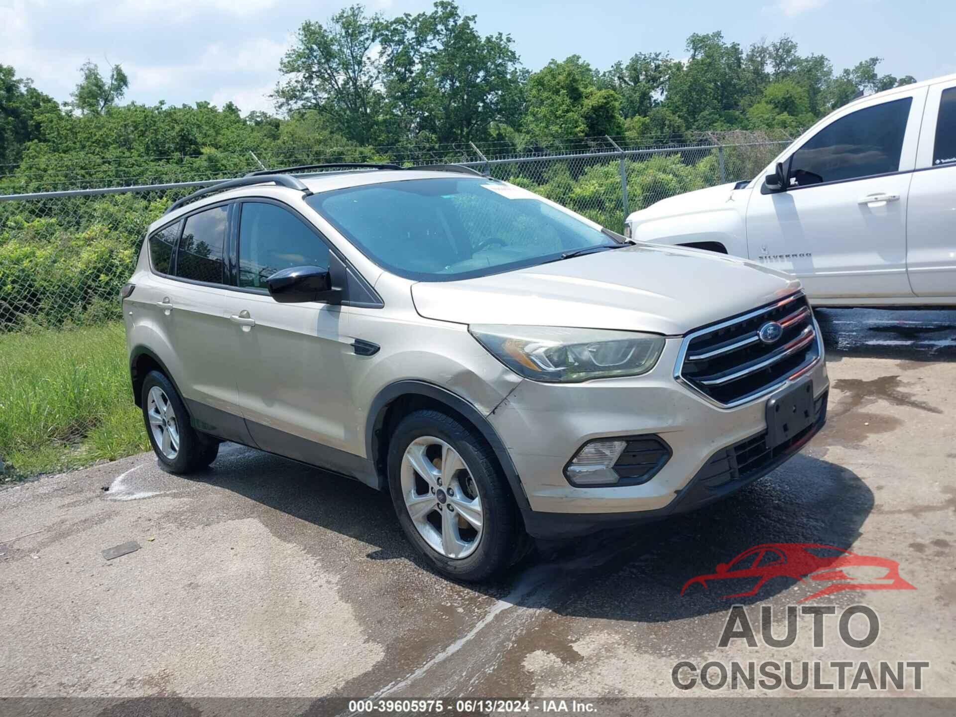 FORD ESCAPE 2017 - 1FMCU0GD8HUA75670