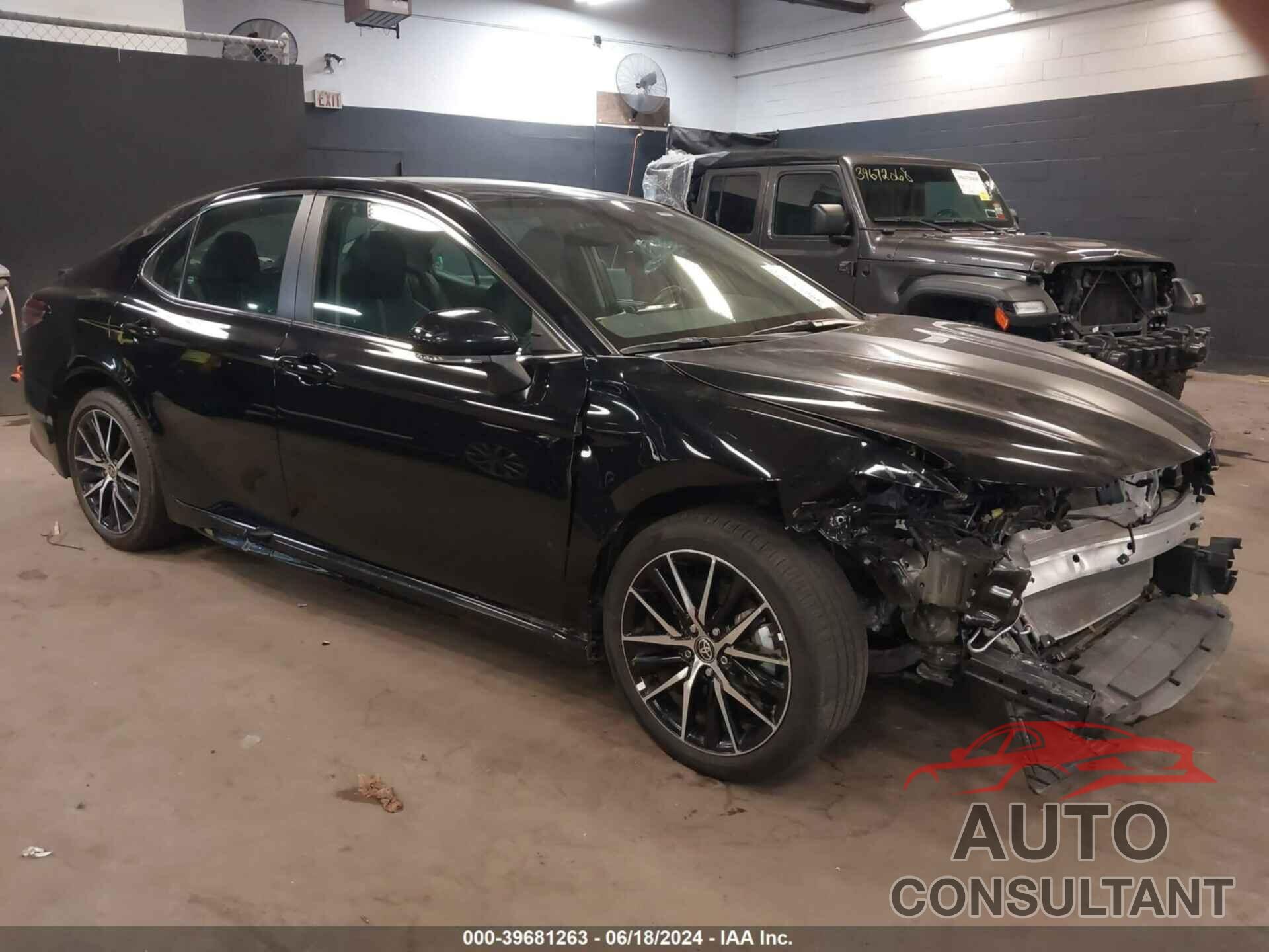 TOYOTA CAMRY 2023 - 4T1G11AK3PU832268