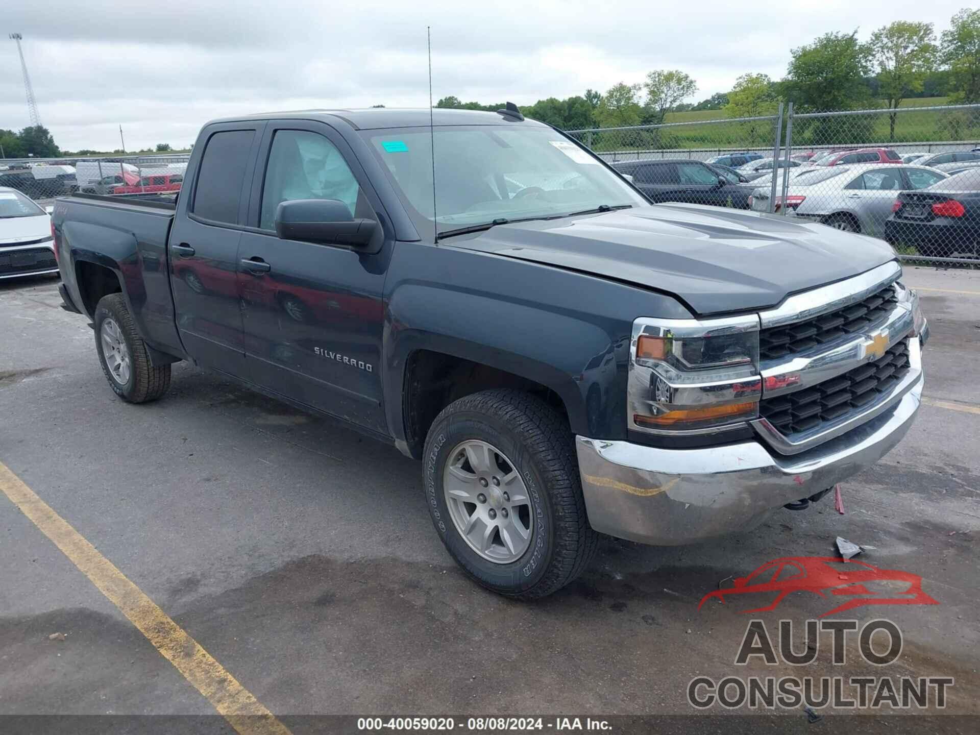 CHEVROLET SILVERADO 1500 2018 - 1GCVKREC0JZ175000
