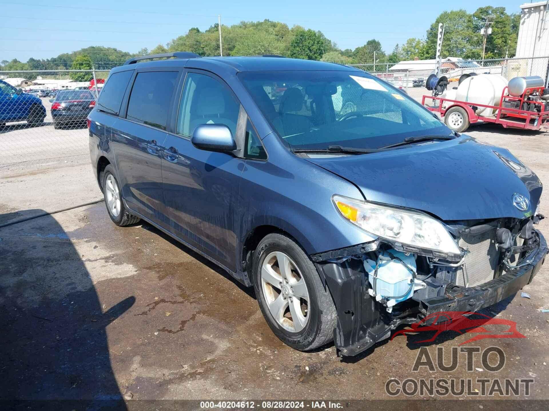 TOYOTA SIENNA 2015 - 5TDKK3DC0FS667195
