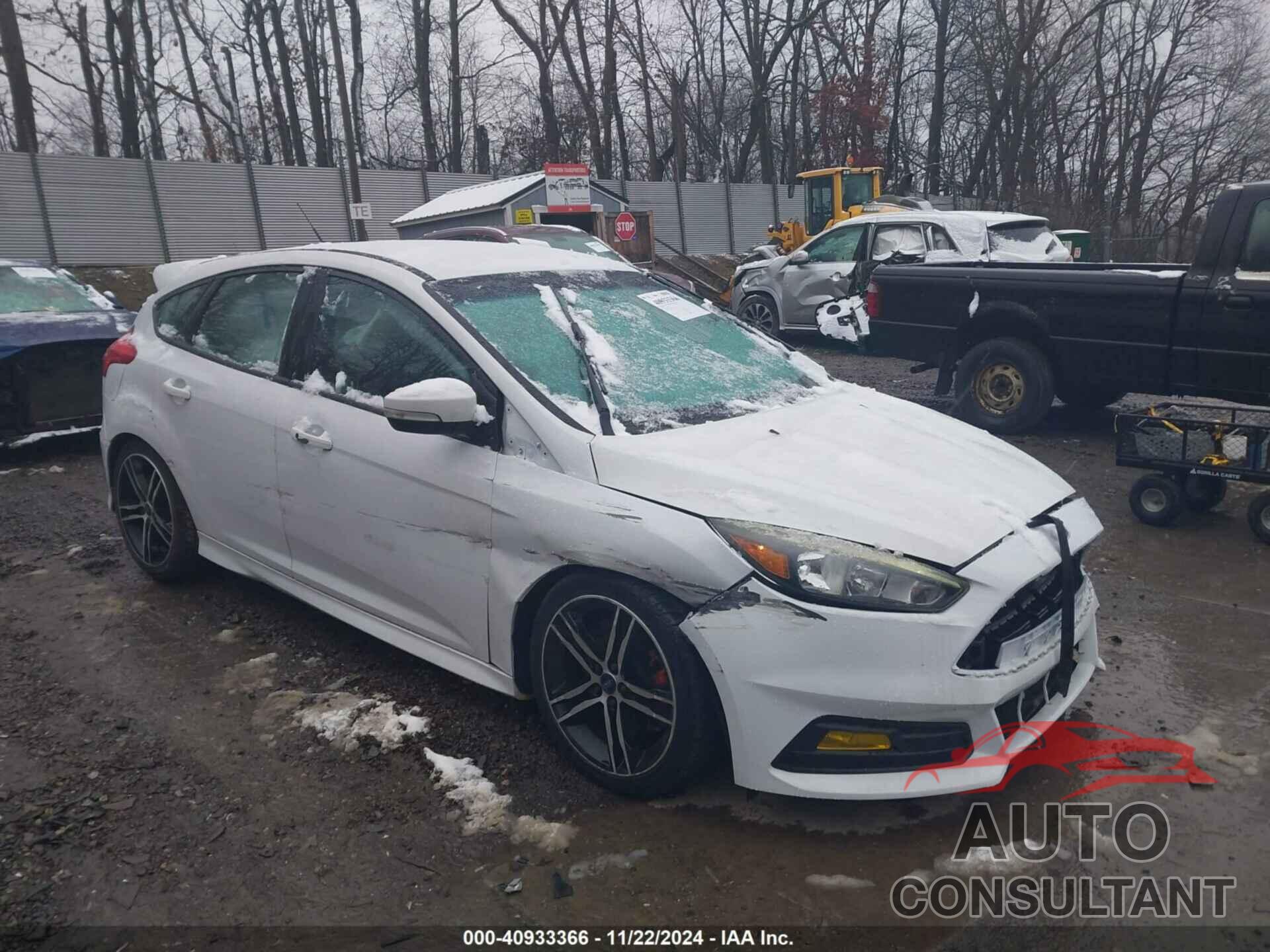 FORD FOCUS ST 2018 - 1FADP3L9XJL292089