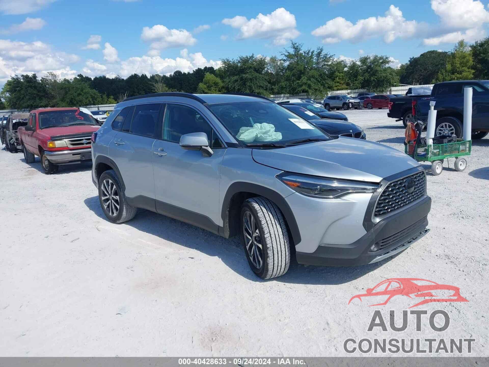 TOYOTA COROLLA CROSS 2023 - 7MUEAAAG8PV059508