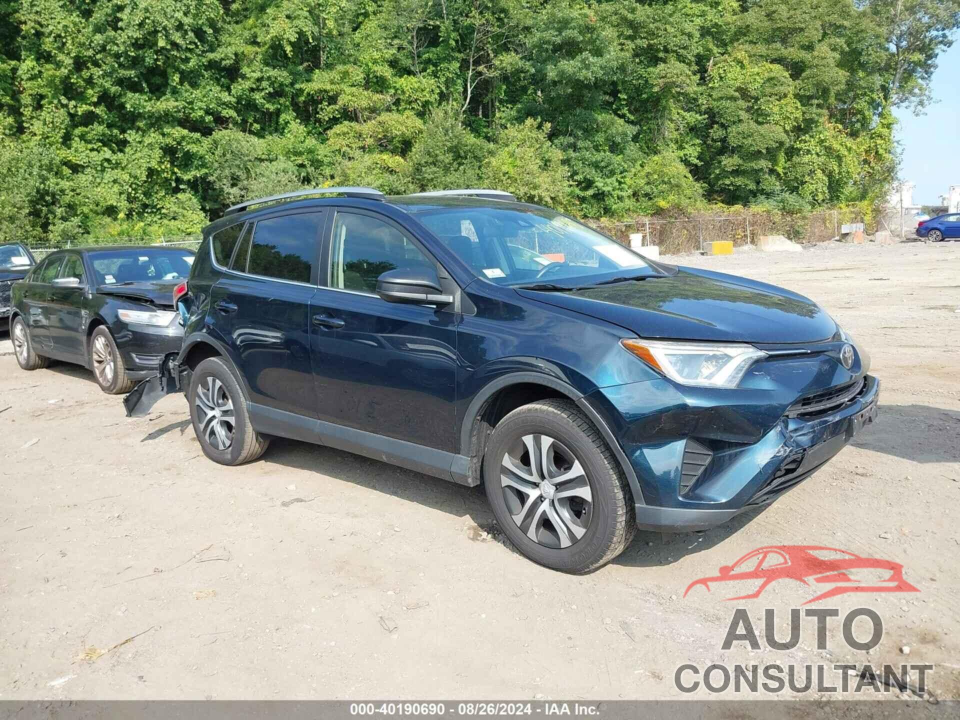 TOYOTA RAV4 2017 - JTMBFREV5HJ712574