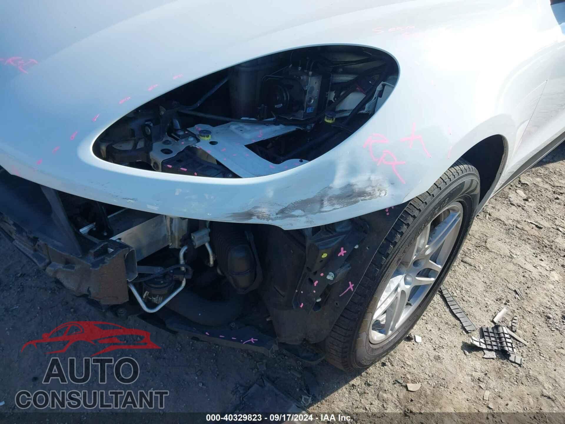 PORSCHE MACAN 2018 - WP1AA2A56JLB06670