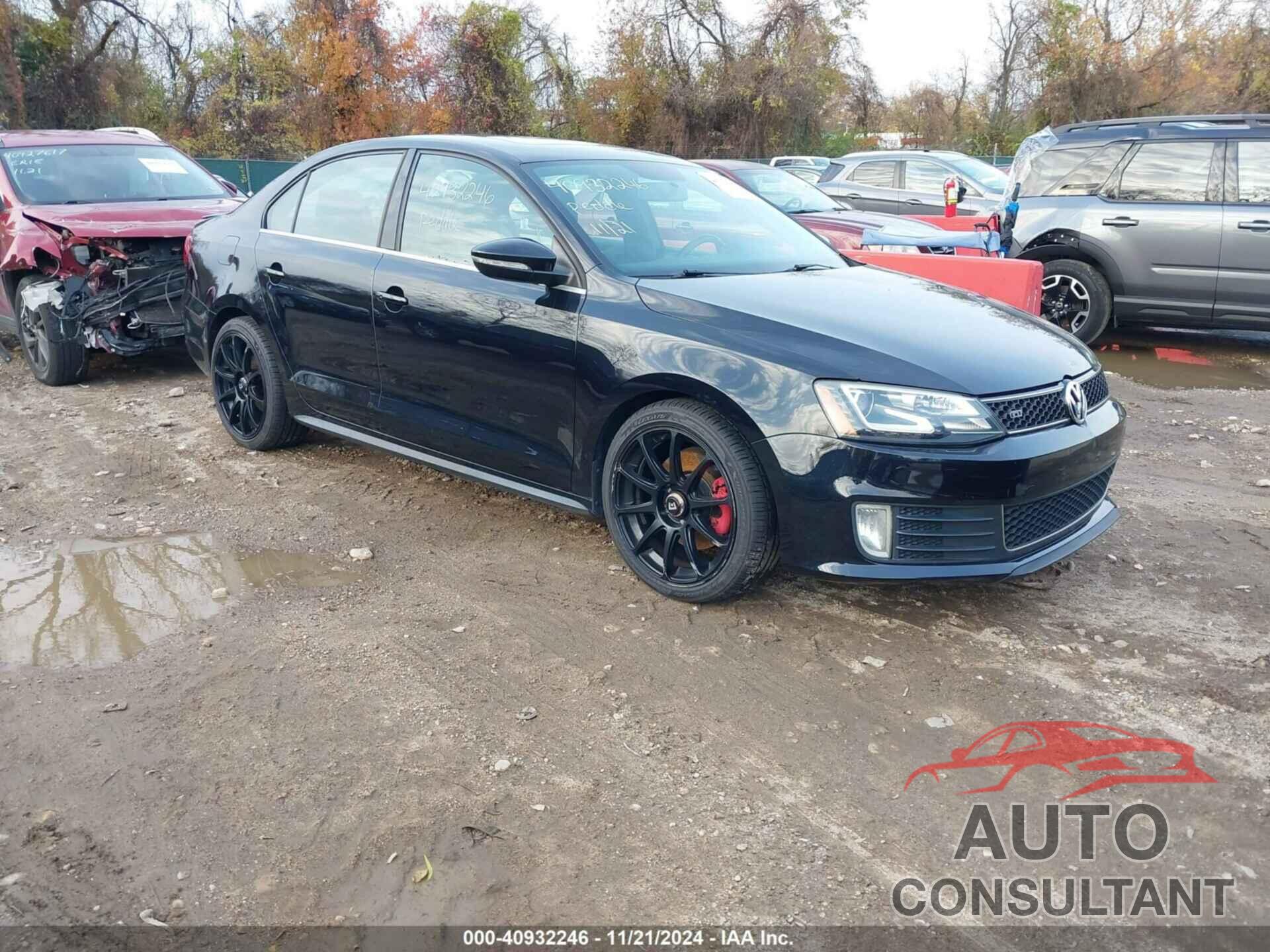 VOLKSWAGEN JETTA 2013 - 3VW5A7AJ2DM379151