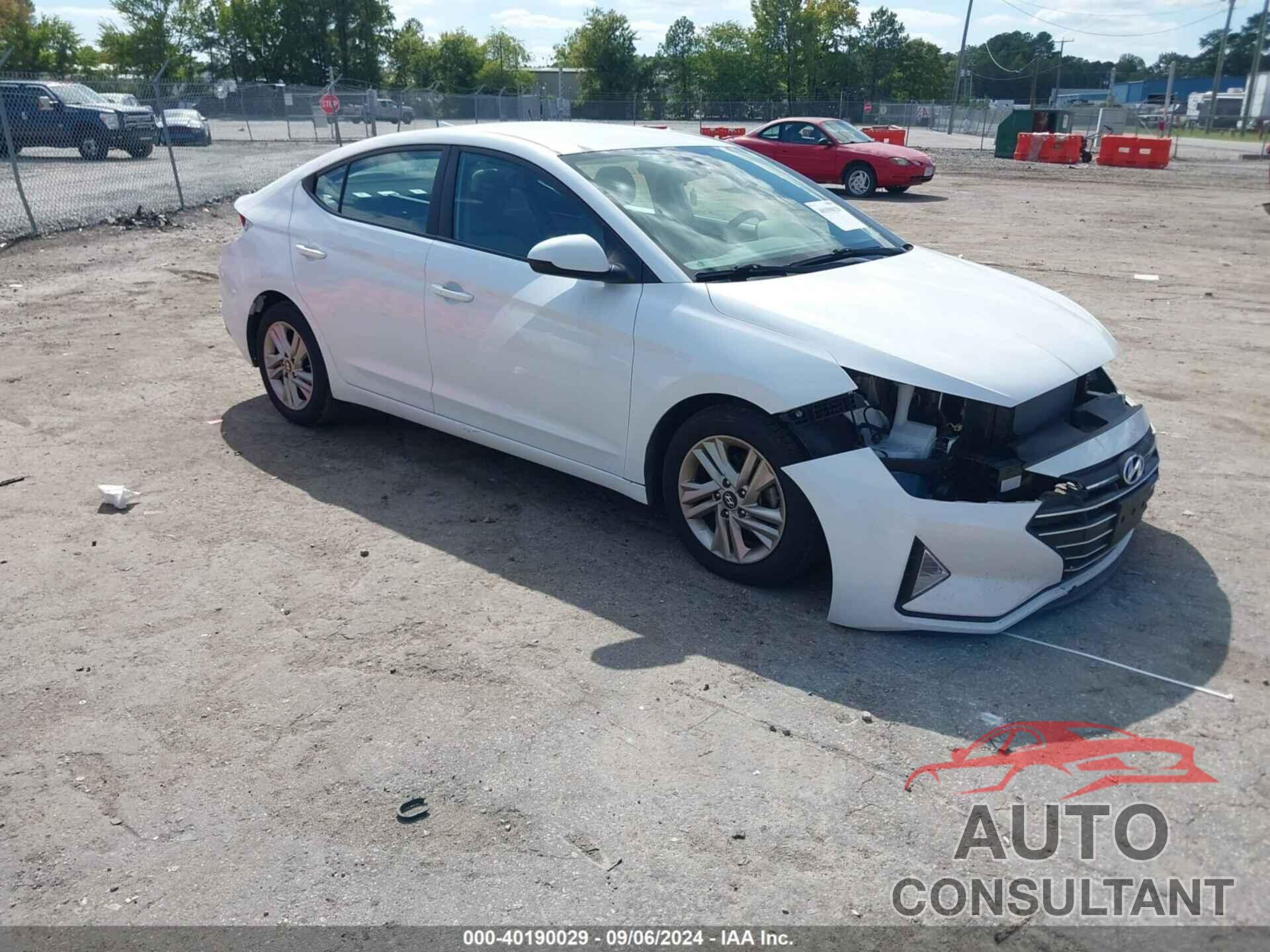 HYUNDAI ELANTRA 2019 - 5NPD84LF2KH418163