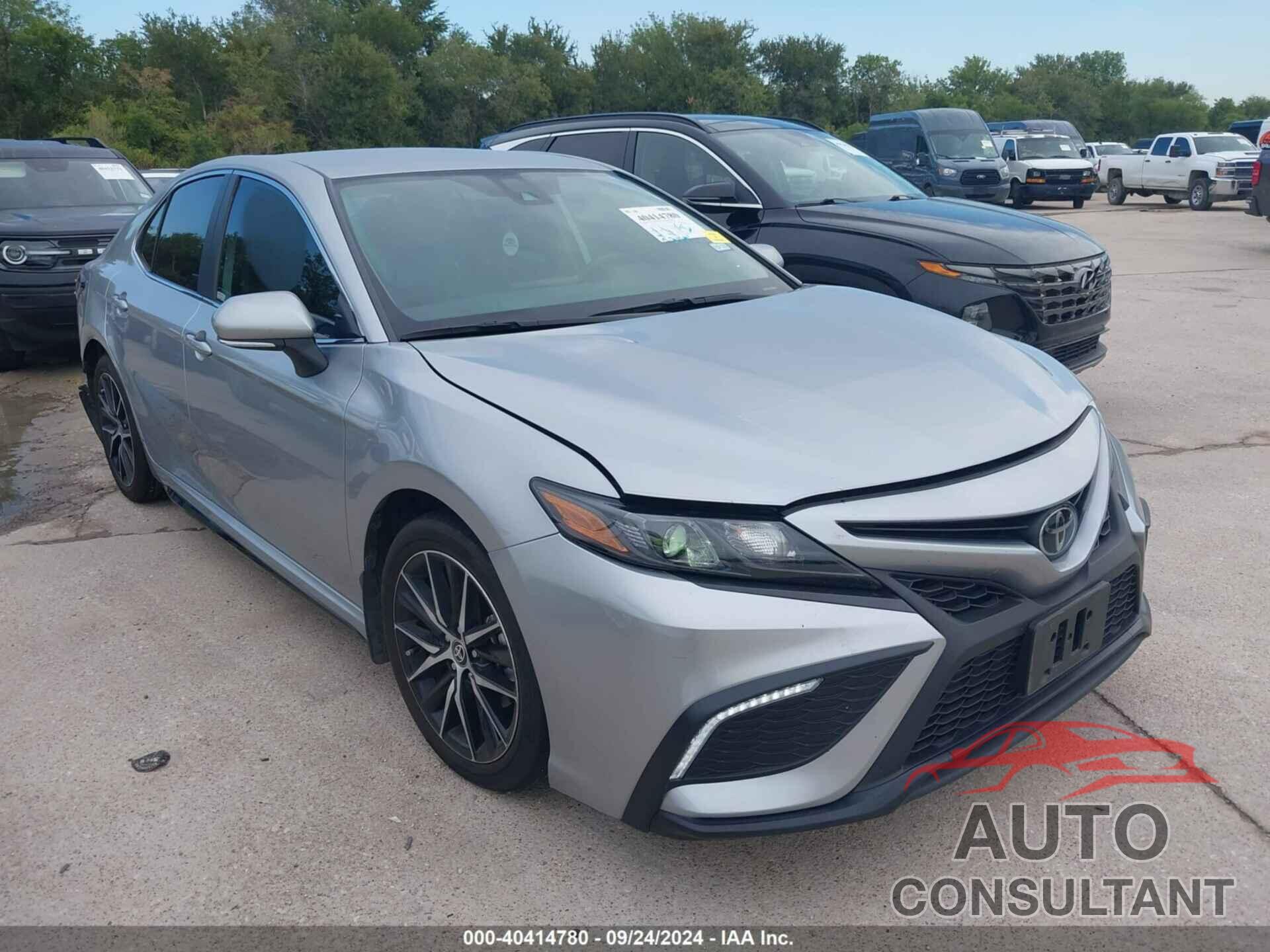 TOYOTA CAMRY 2024 - 4T1G11AKXRU858594