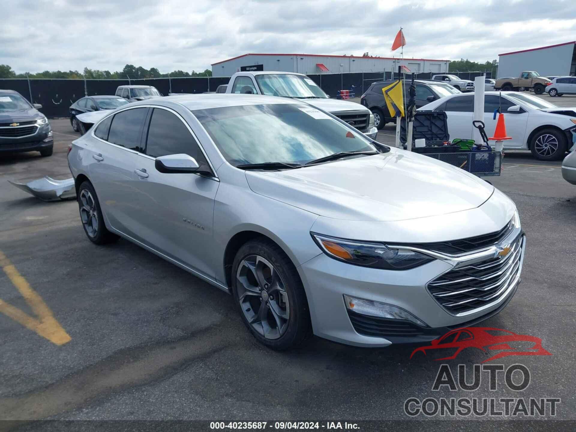 CHEVROLET MALIBU 2021 - 1G1ZD5ST9MF073850