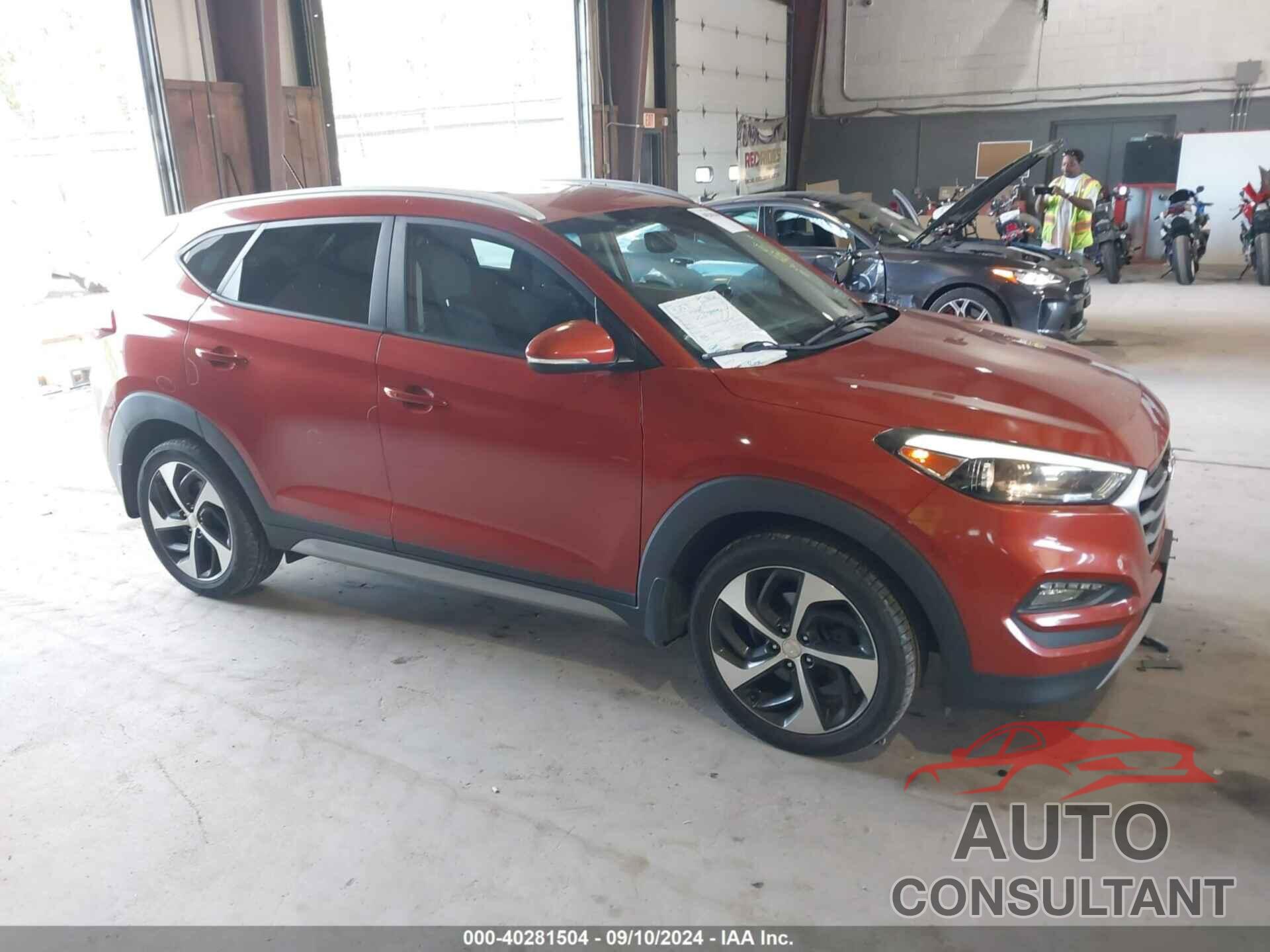 HYUNDAI TUCSON 2017 - KM8J33A27HU317092