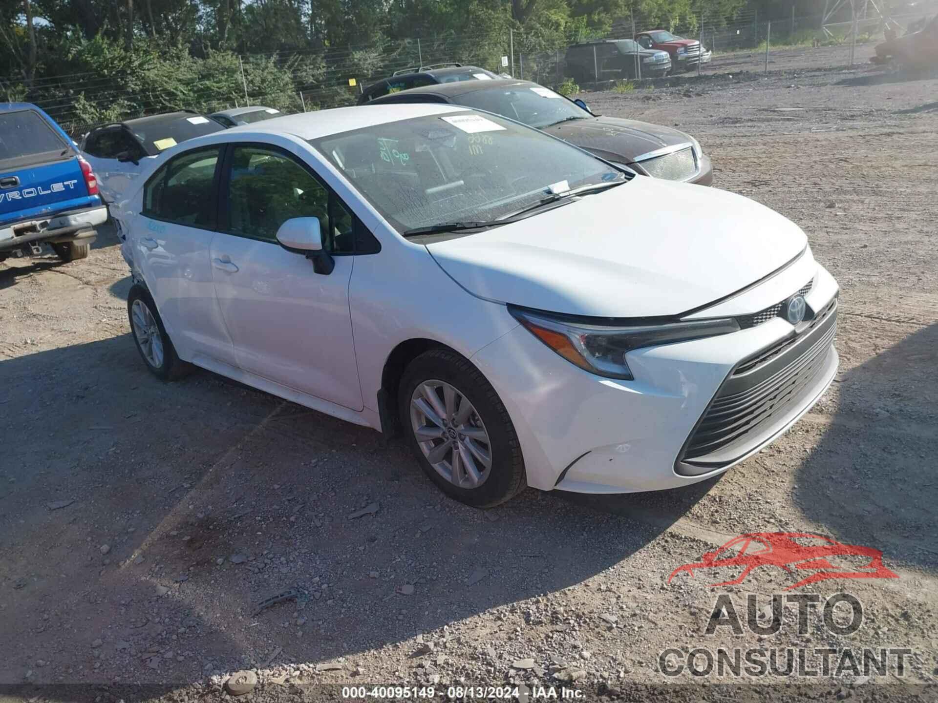 TOYOTA COROLLA 2024 - JTDBCMFE5RJ020861
