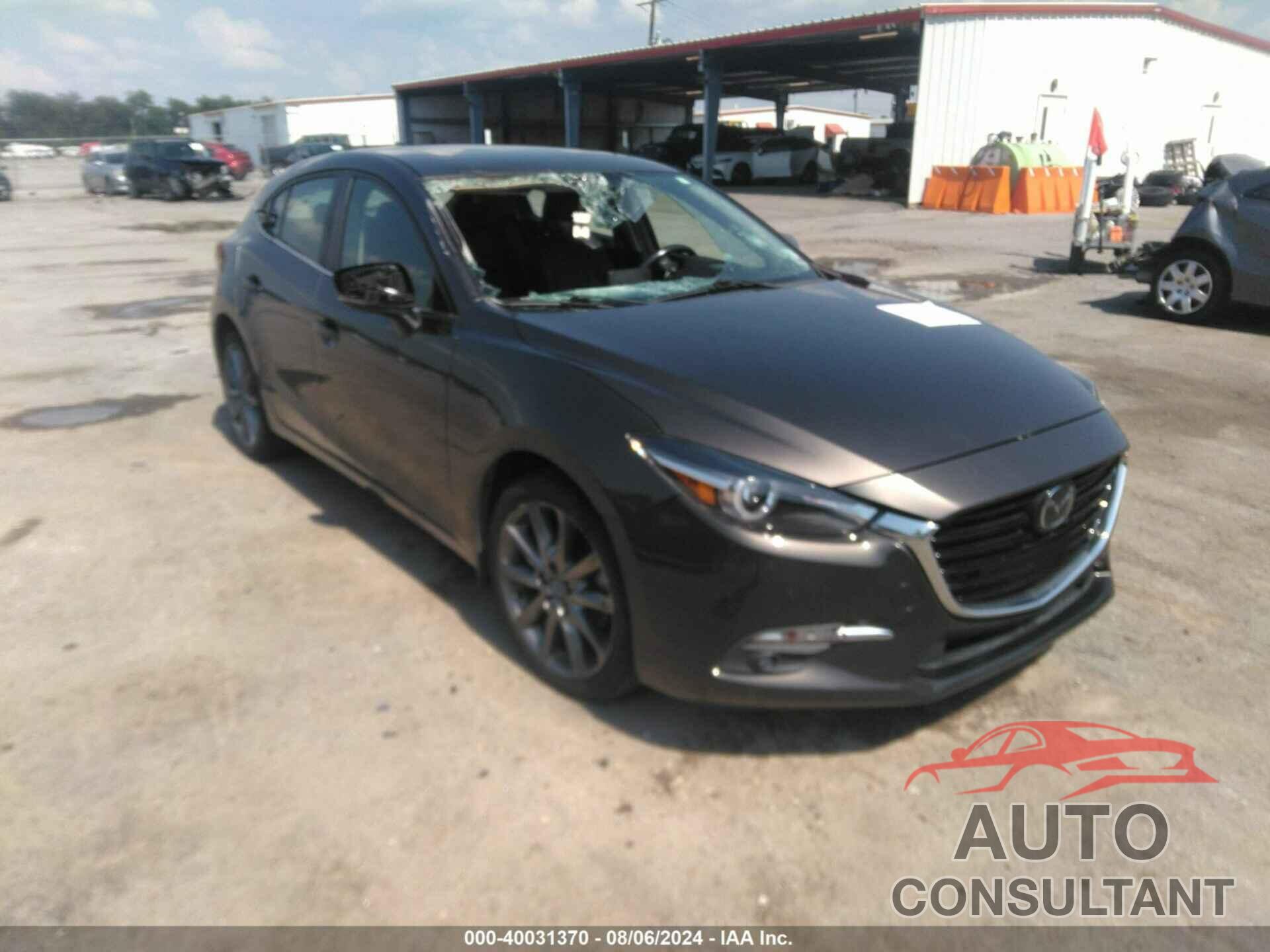 MAZDA MAZDA3 2018 - 3MZBN1M34JM181264