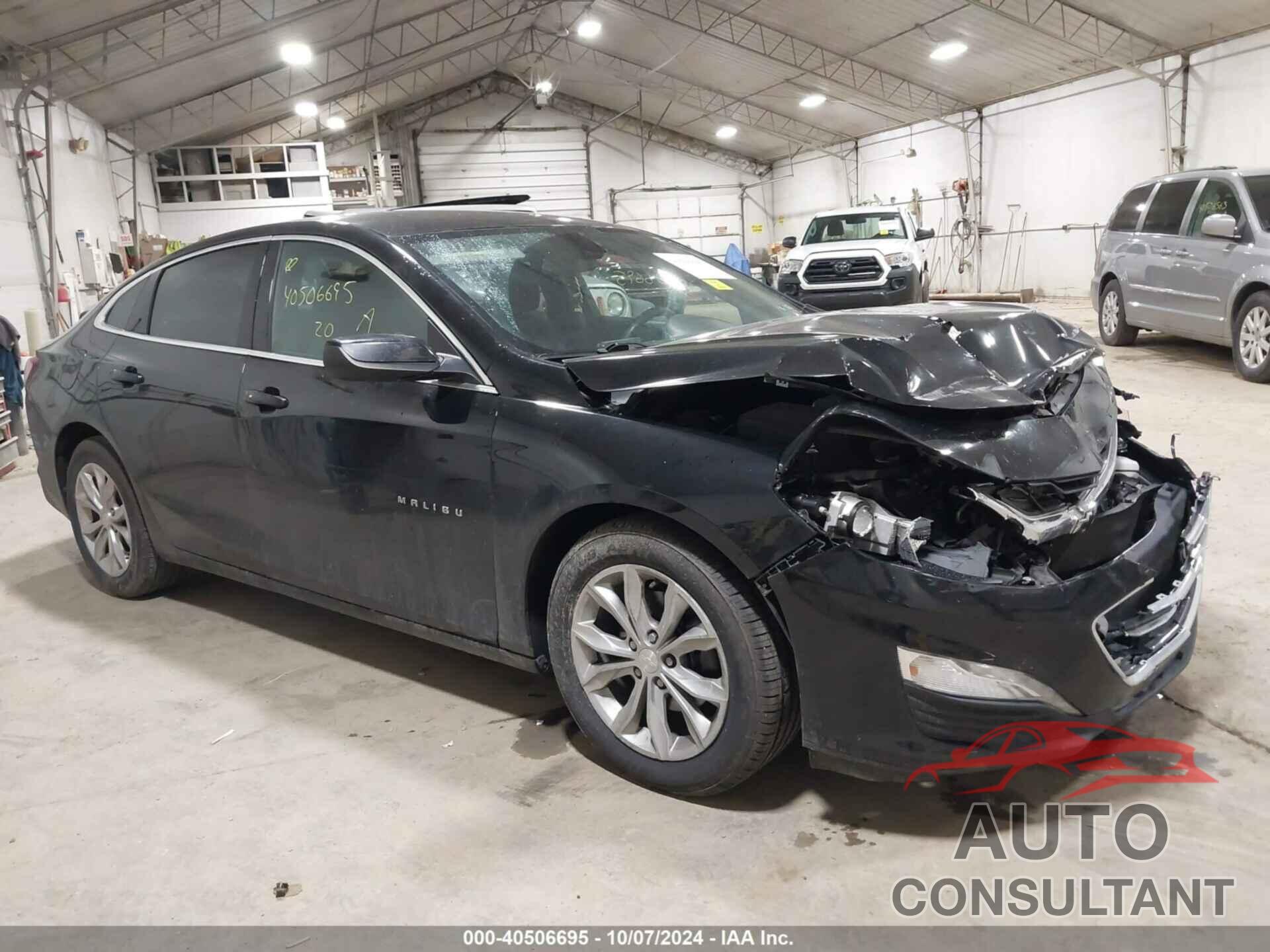 CHEVROLET MALIBU 2020 - 1G1ZD5ST3LF053141