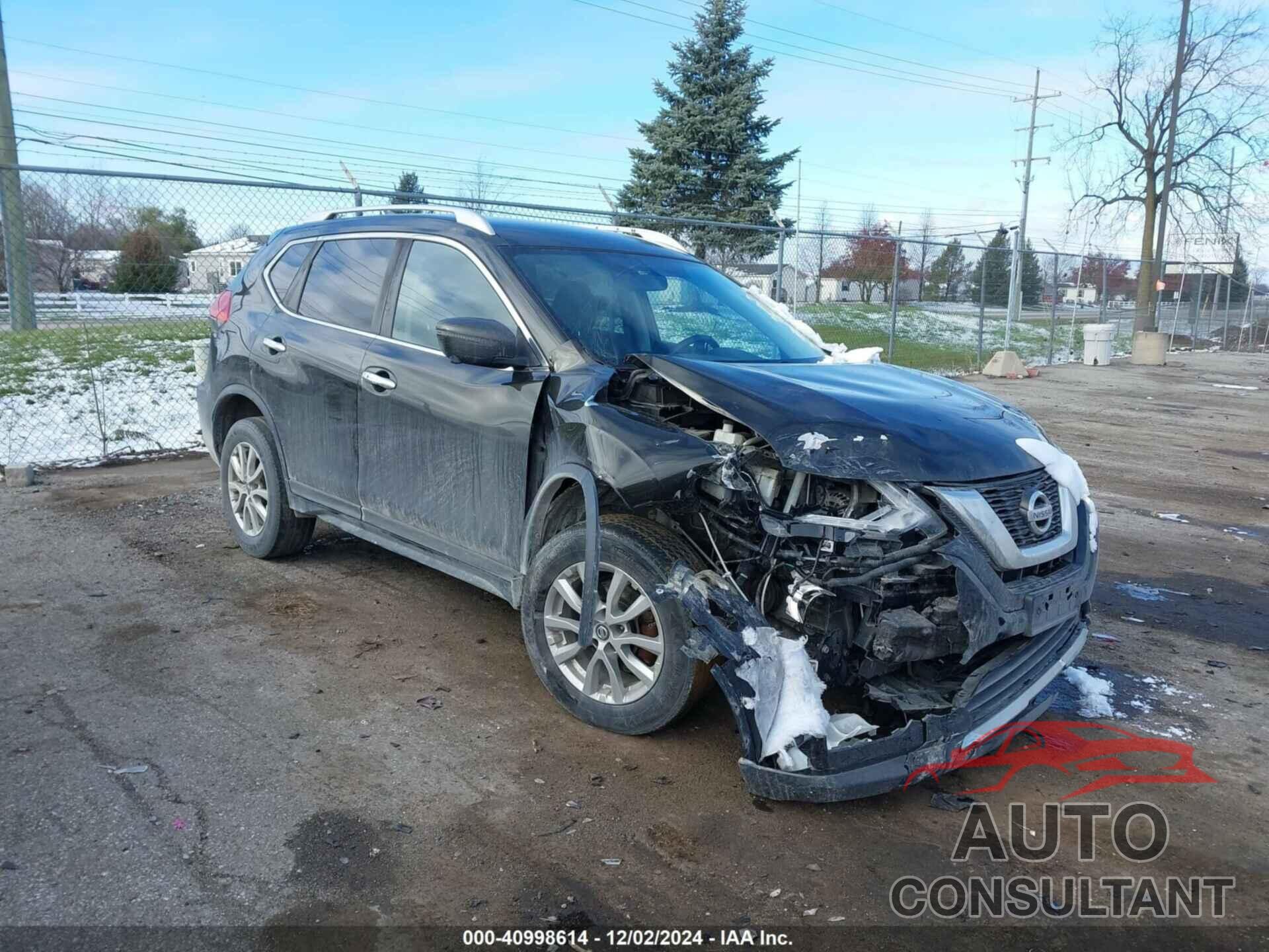 NISSAN ROGUE 2017 - KNMAT2MV1HP540201