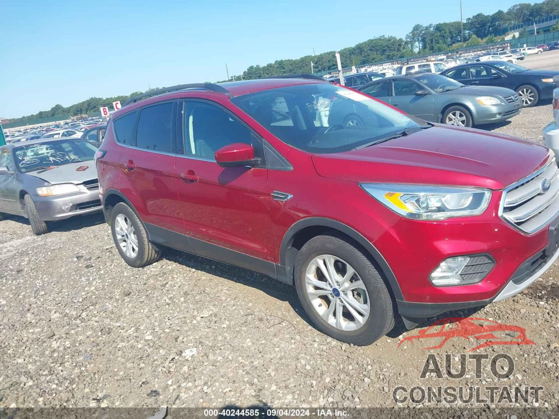 FORD ESCAPE 2018 - 1FMCU9HD7JUB30215