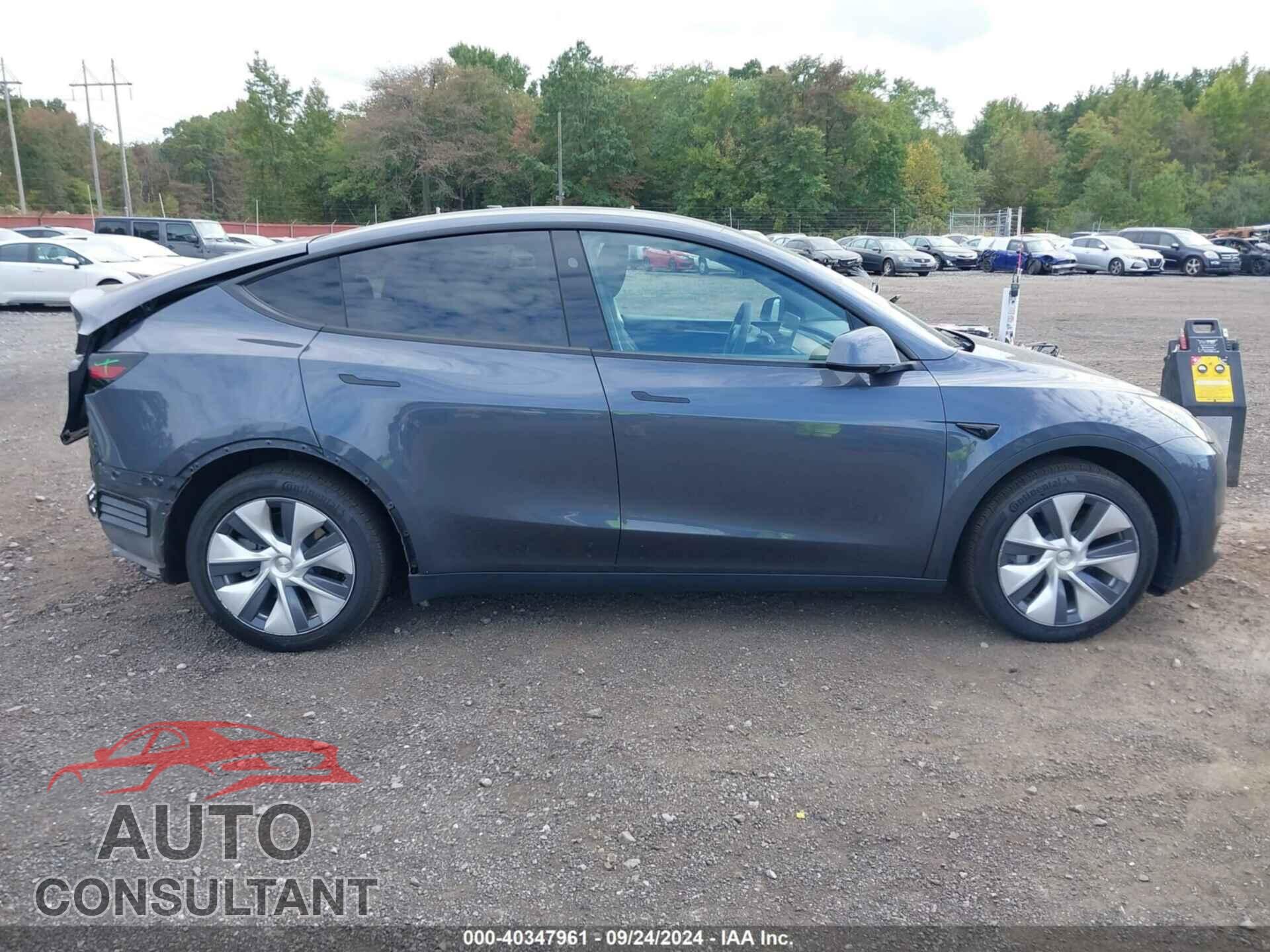 TESLA MODEL Y 2023 - 7SAYGDED9PF933184