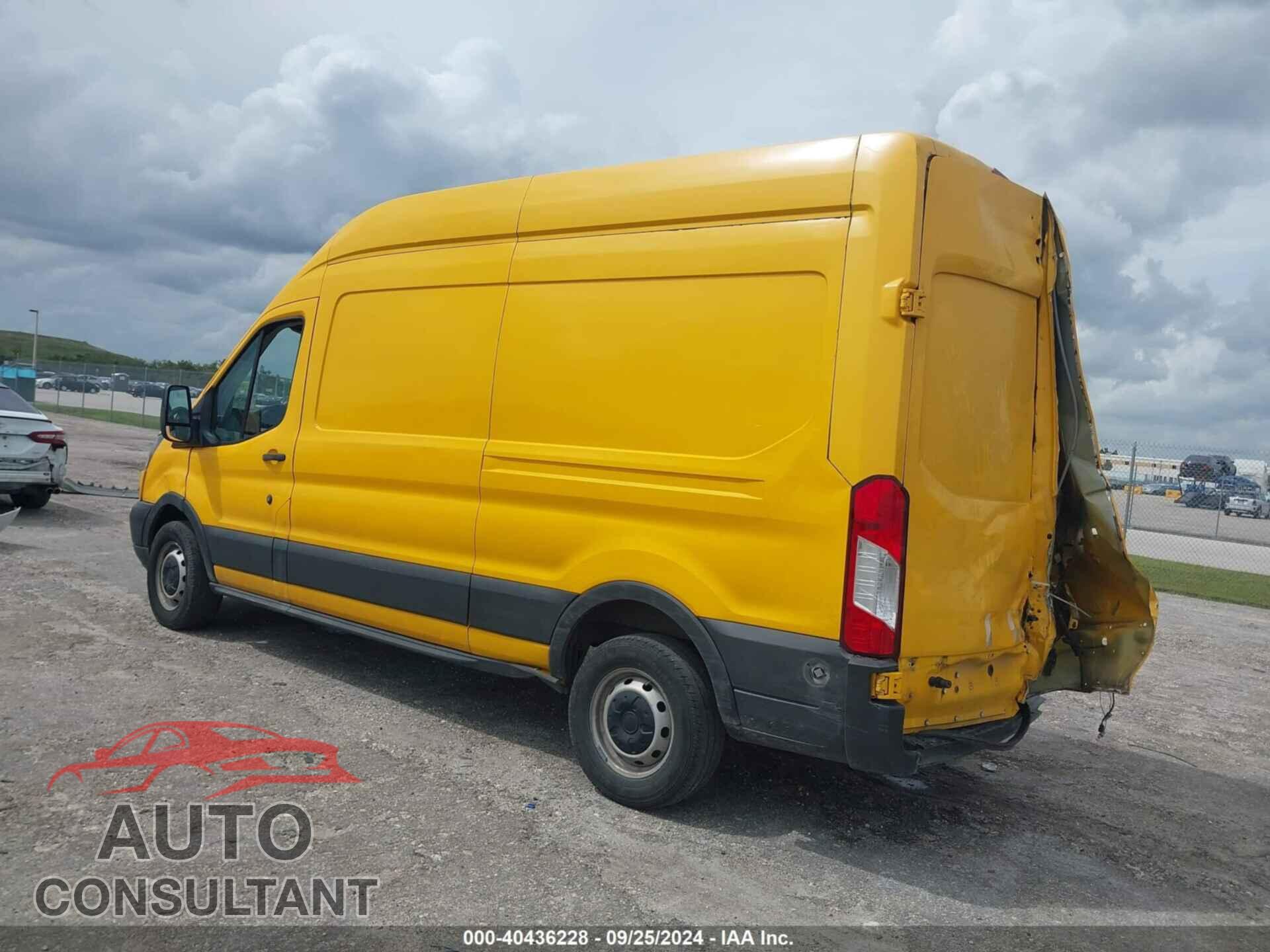 FORD TRANSIT-250 2017 - 1FTYR2XM8HKA78183