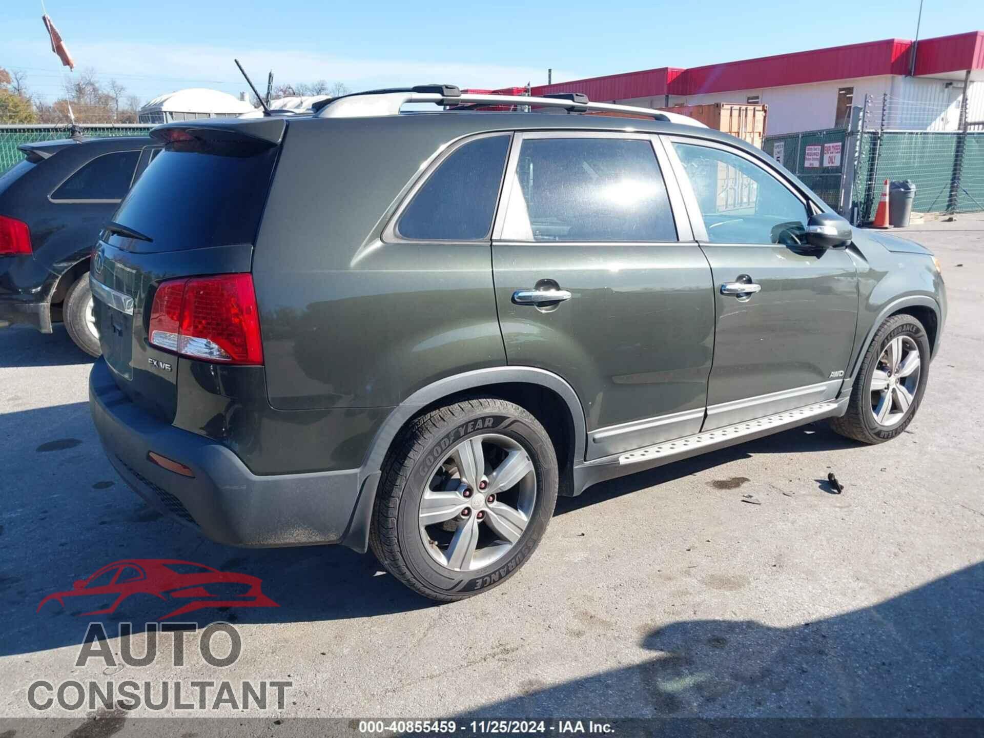 KIA SORENTO 2012 - 5XYKUDA21CG292311