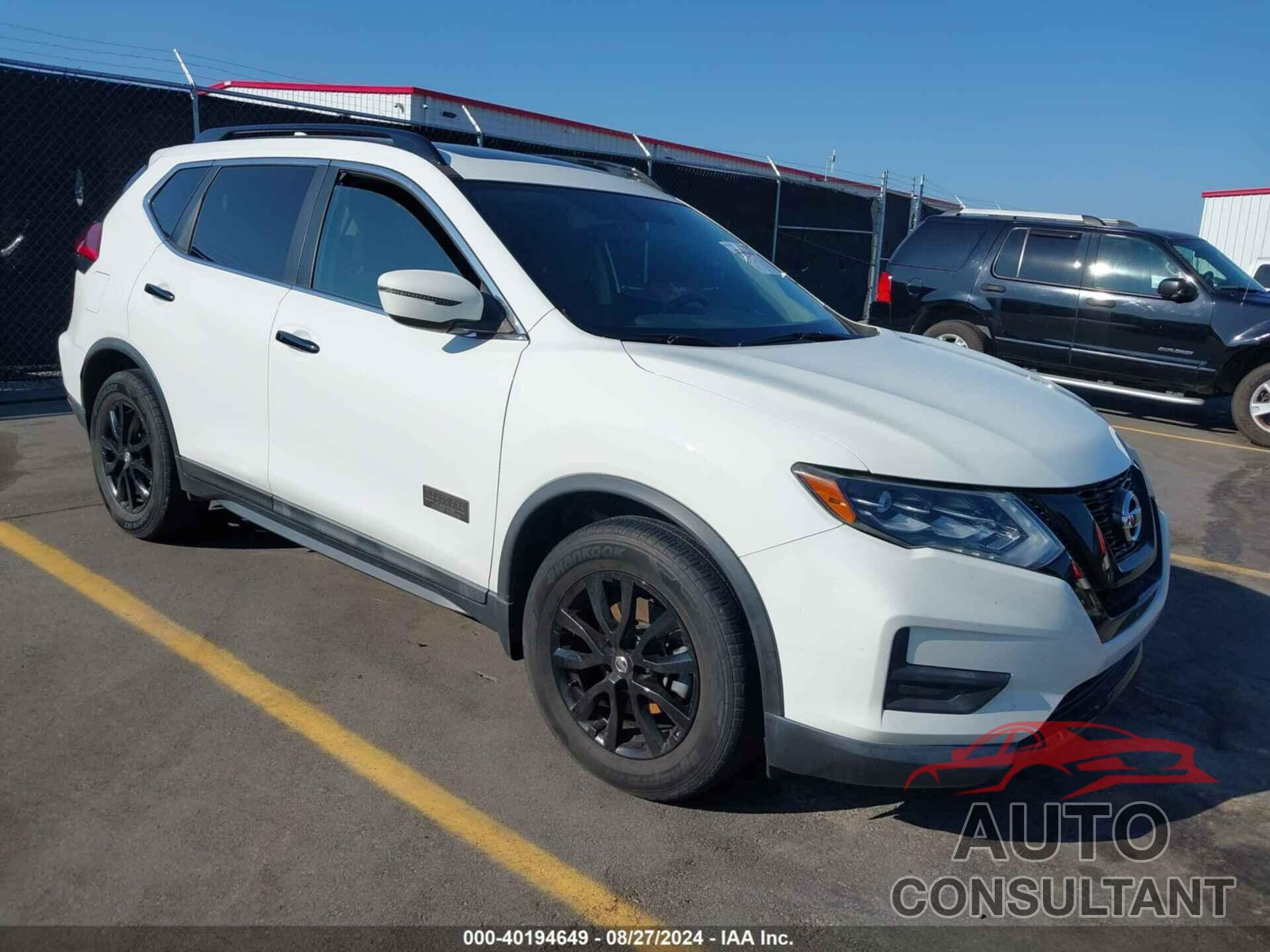 NISSAN ROGUE 2017 - 5N1AT2MT4HC771563