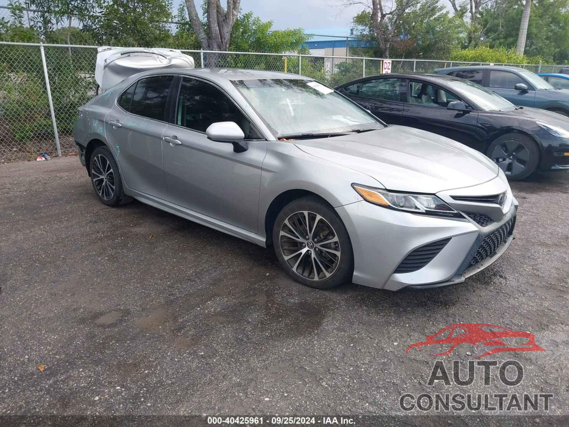 TOYOTA CAMRY 2019 - 4T1B11HK0KU785581