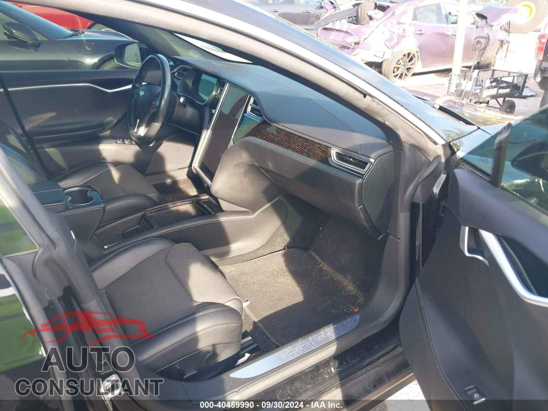 TESLA MODEL S 2017 - 5YJSA1E18HF203213