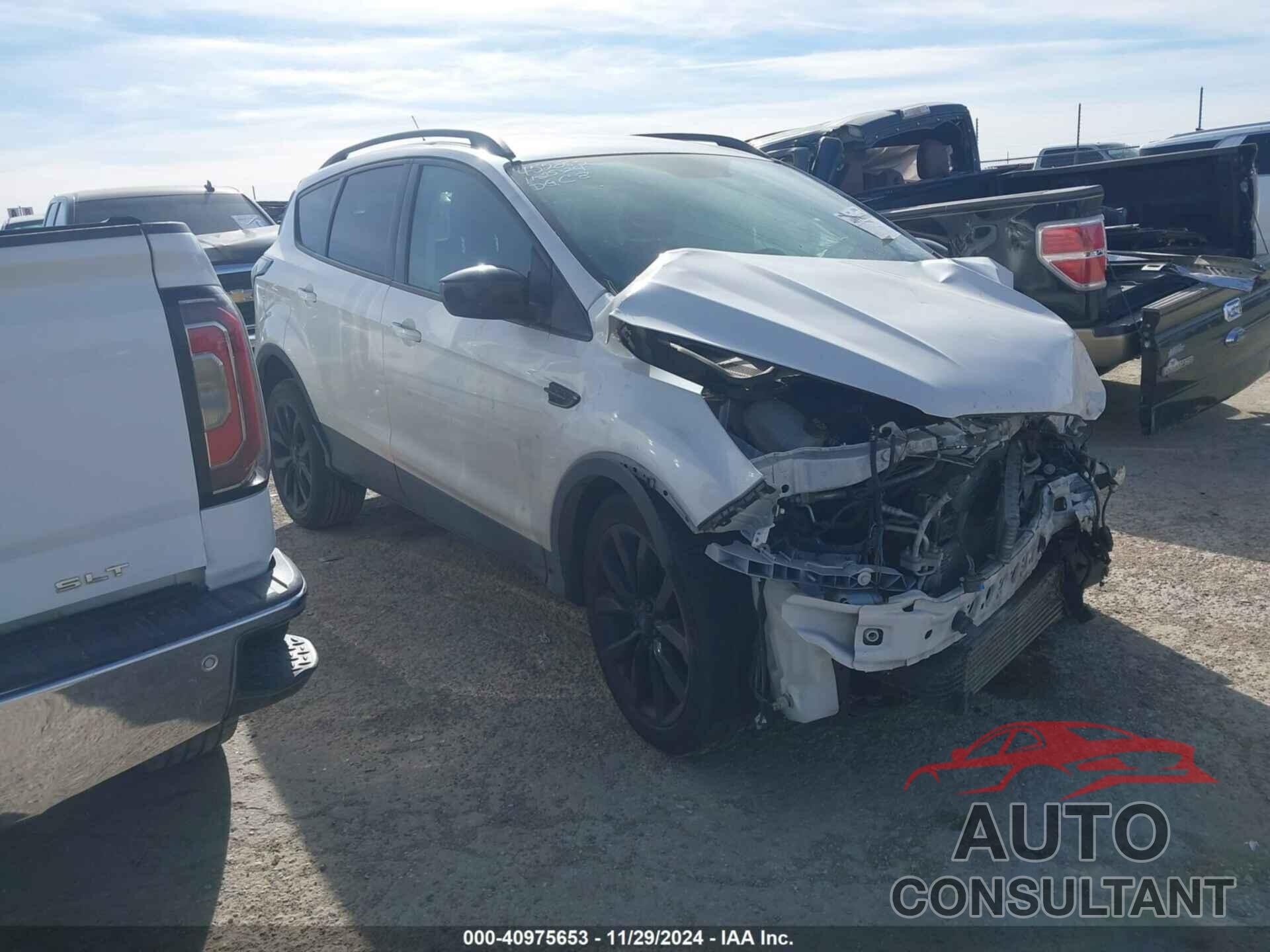 FORD ESCAPE 2017 - 1FMCU0G99HUE36951