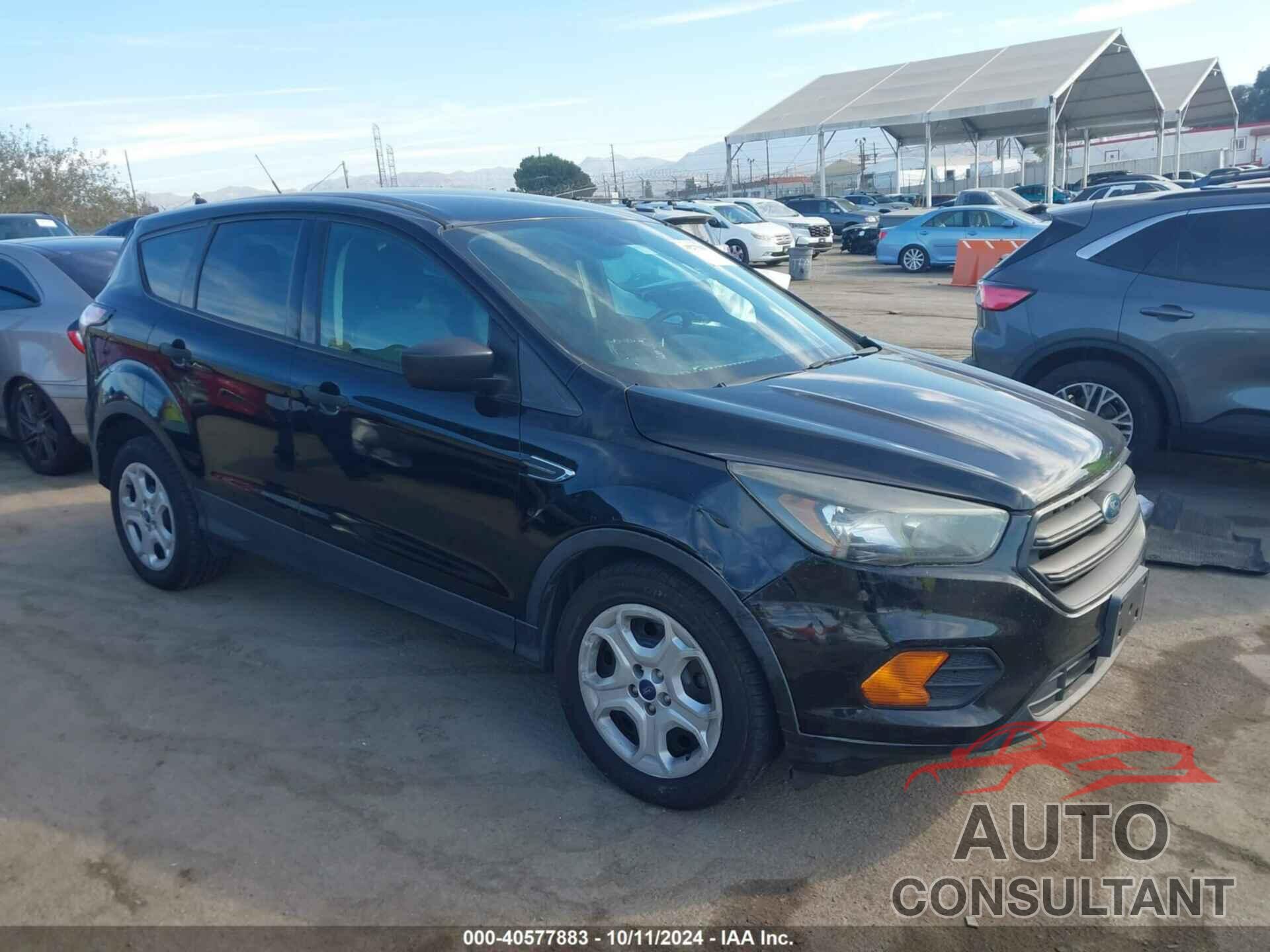 FORD ESCAPE 2018 - 1FMCU0F73JUA31237