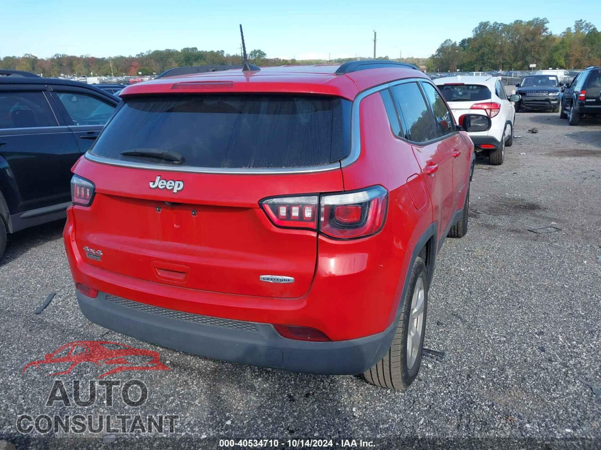 JEEP COMPASS 2018 - 3C4NJDBB2JT401515