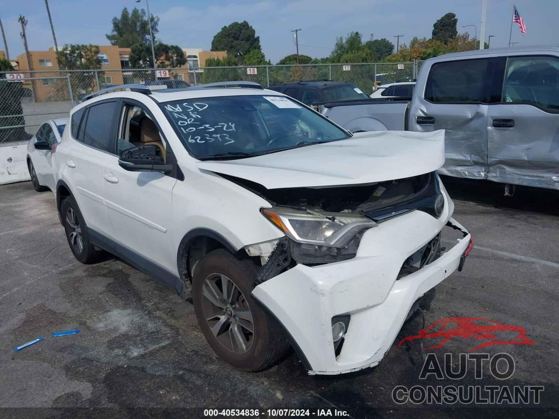 TOYOTA RAV4 2016 - JTMWFREV8GJ083554